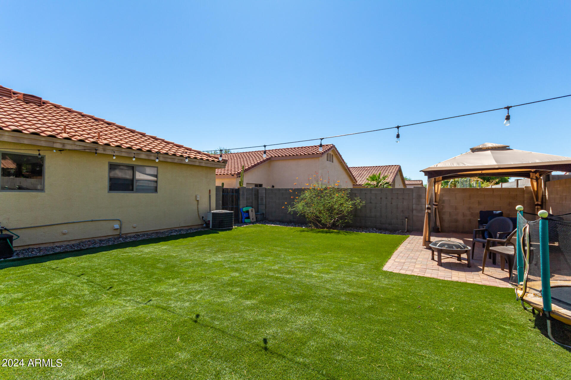 11264 E SUNLAND Avenue
