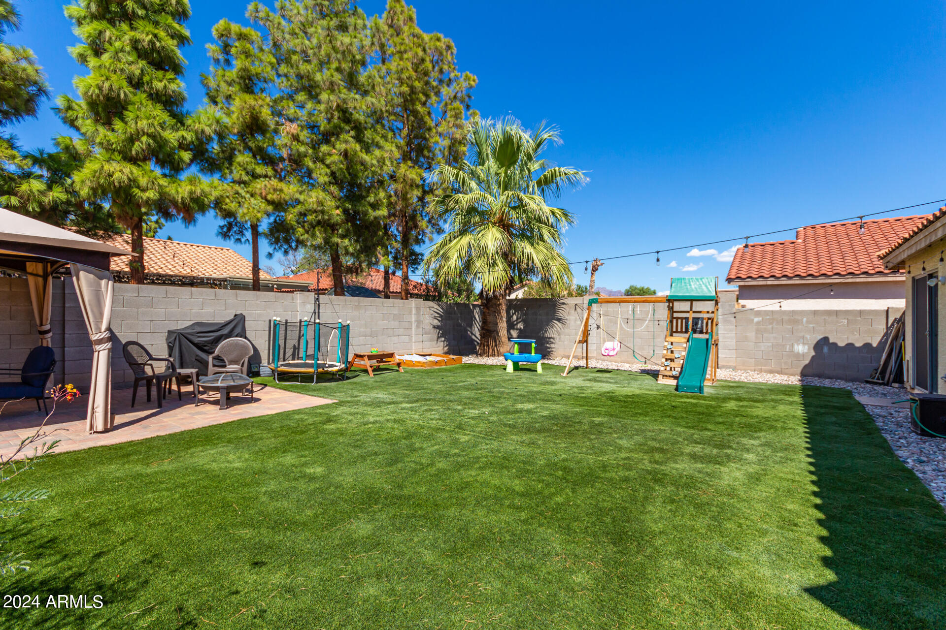 11264 E SUNLAND Avenue
