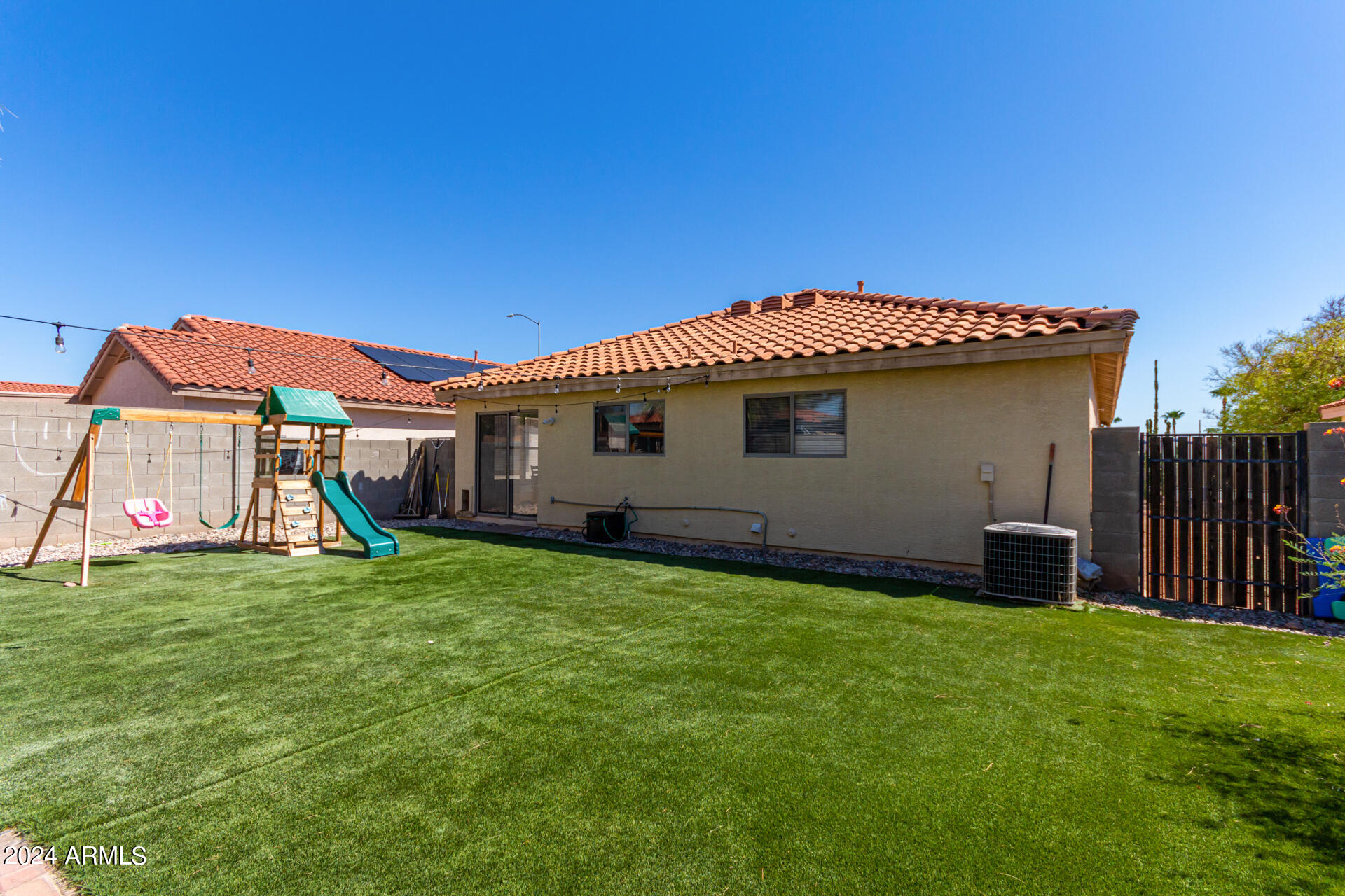 11264 E SUNLAND Avenue