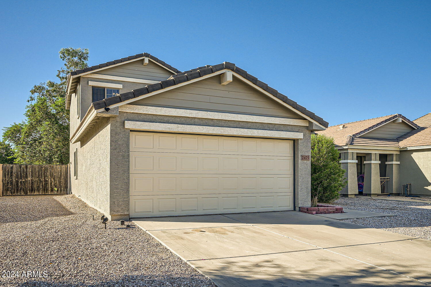2475 W DESERT SPRING Way