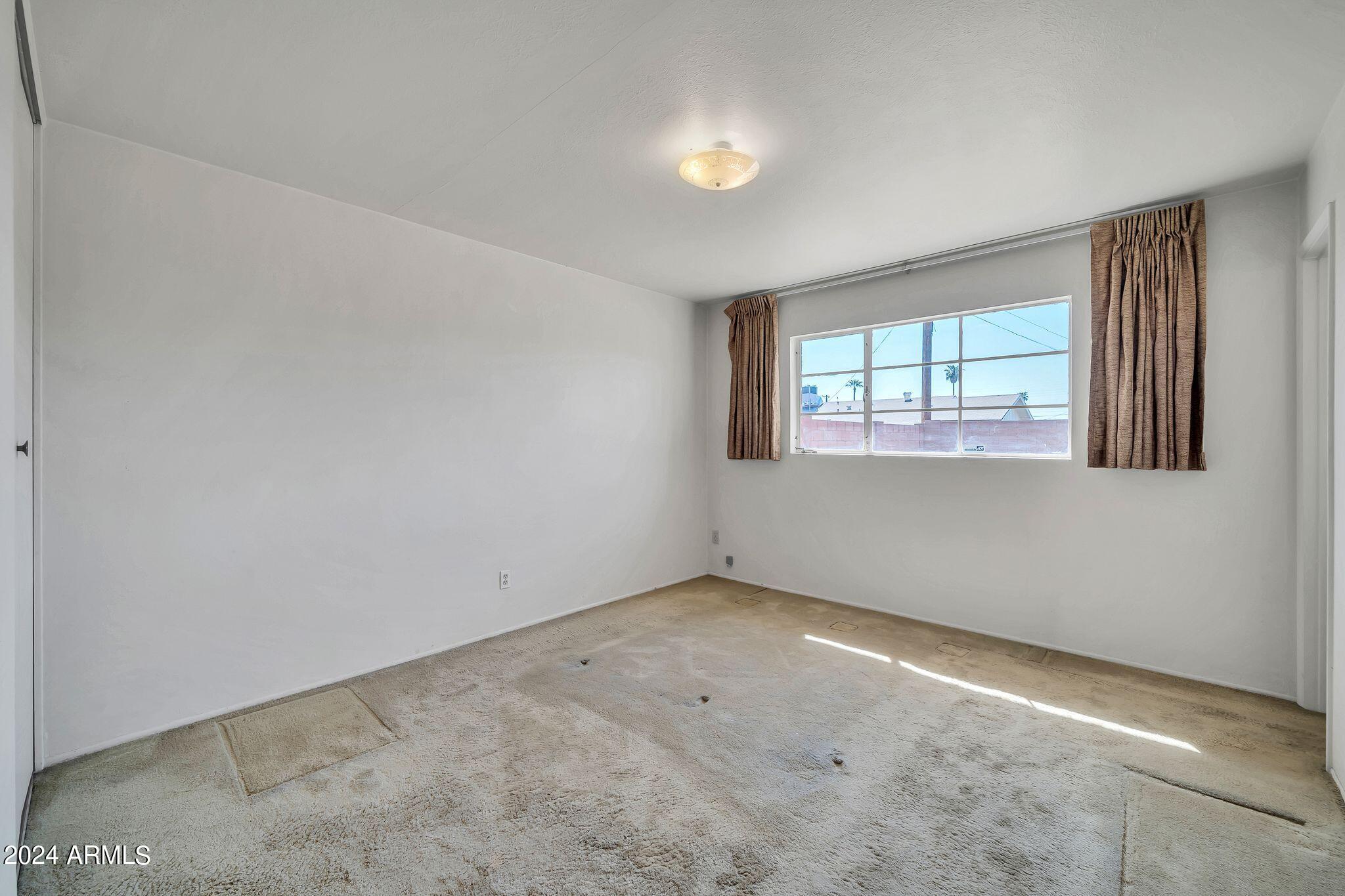 3823 W KEIM Drive