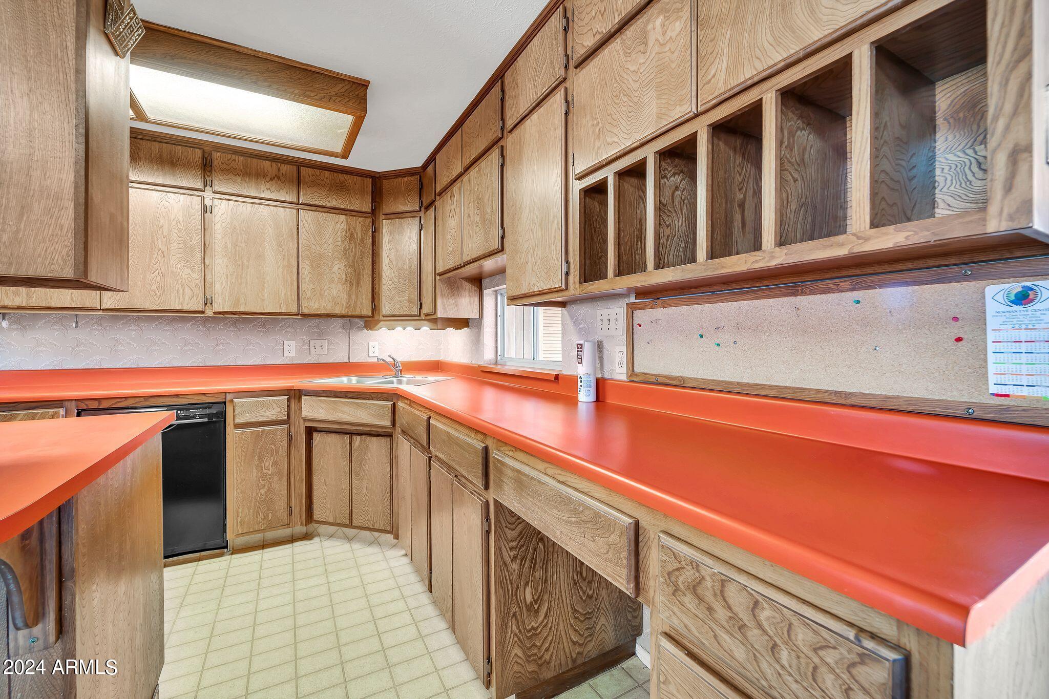 3823 W KEIM Drive