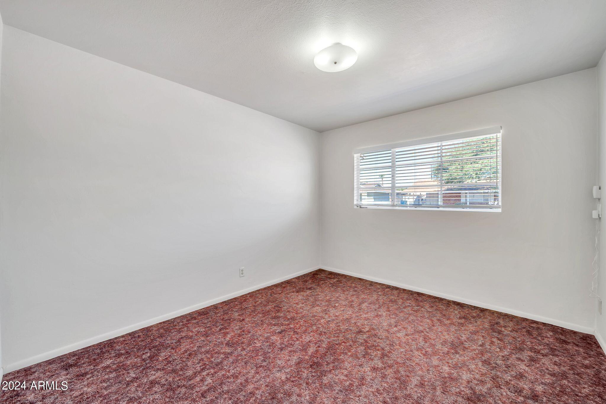 3823 W KEIM Drive