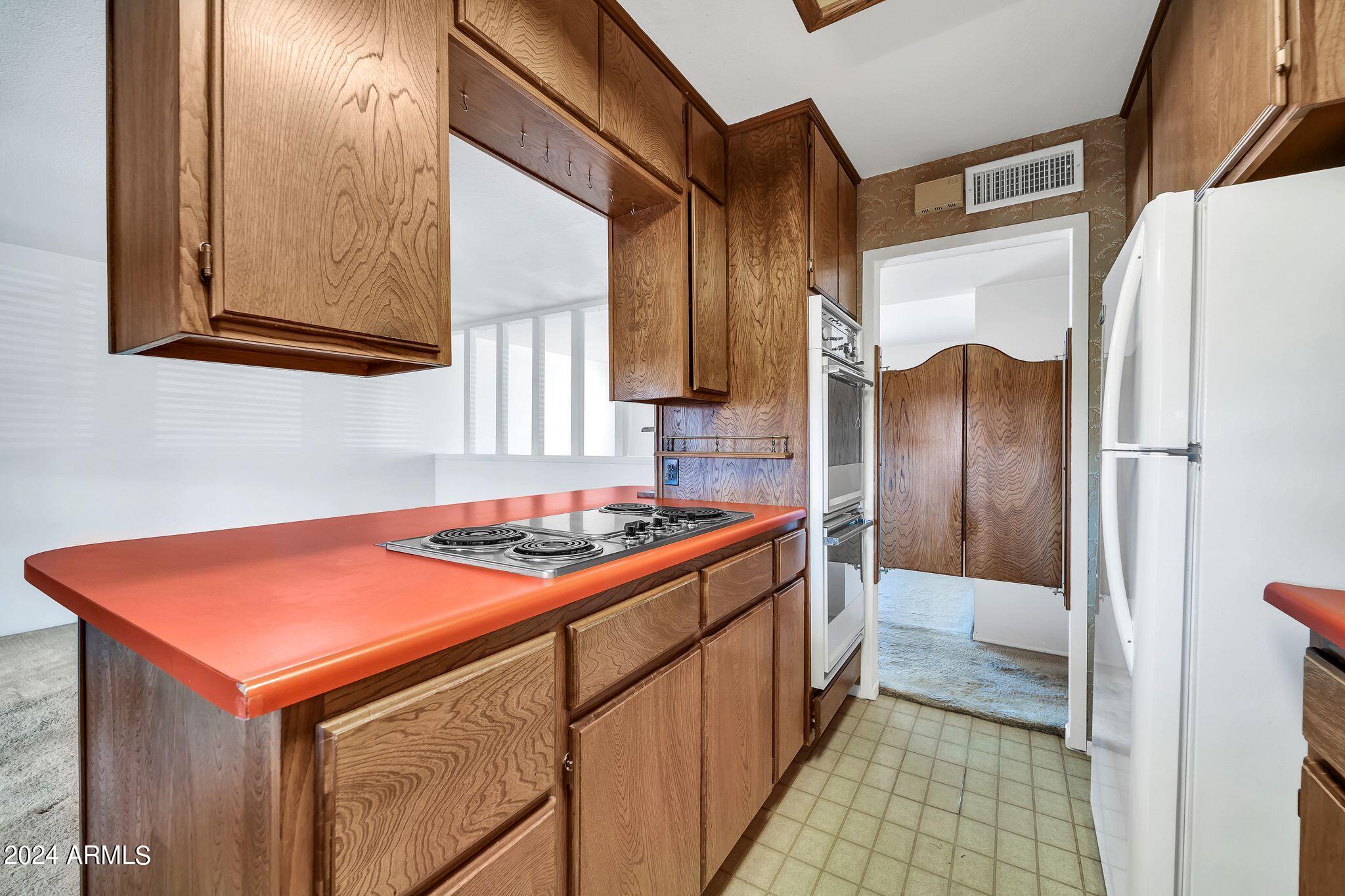 3823 W KEIM Drive