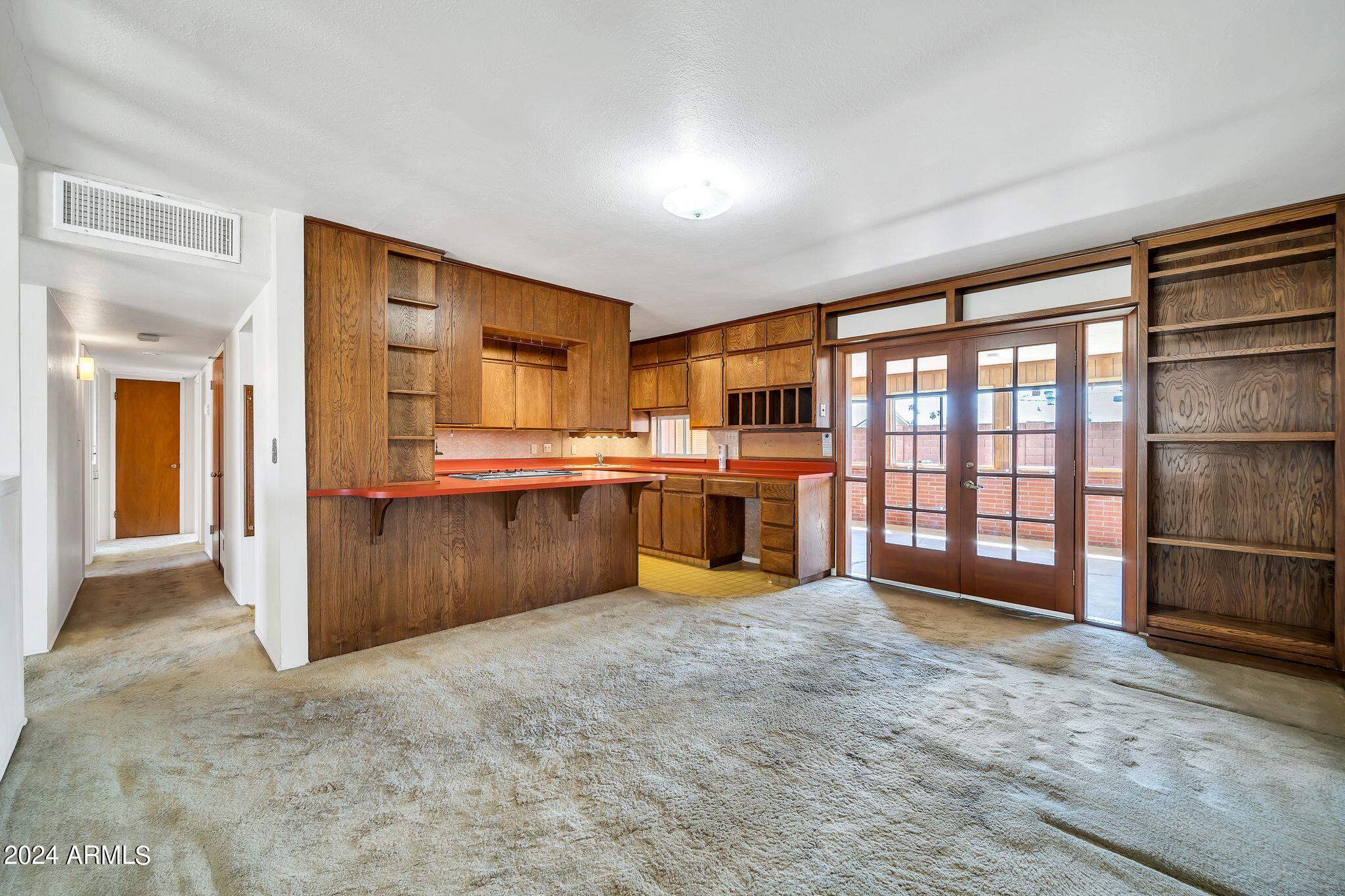 3823 W KEIM Drive