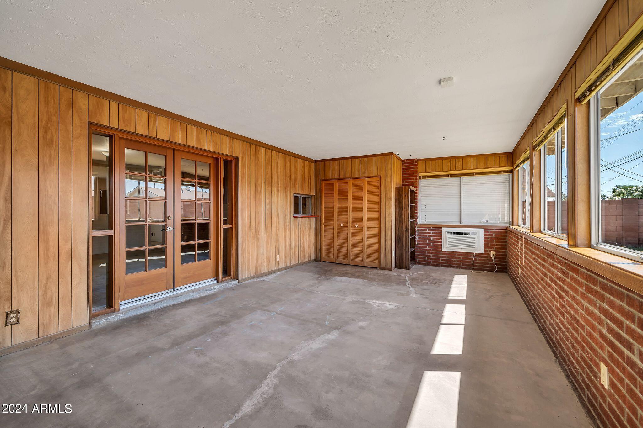 3823 W KEIM Drive