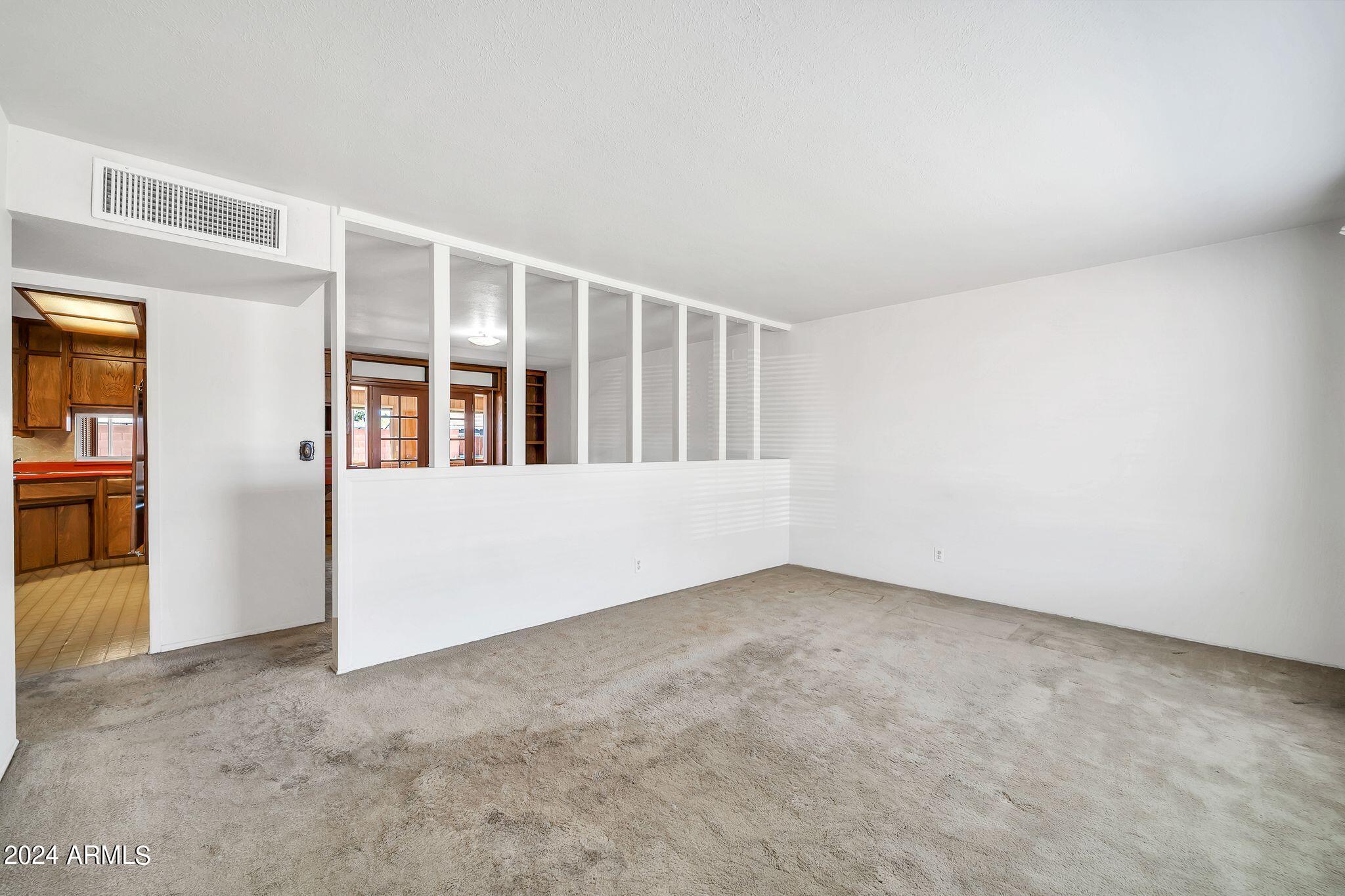 3823 W KEIM Drive