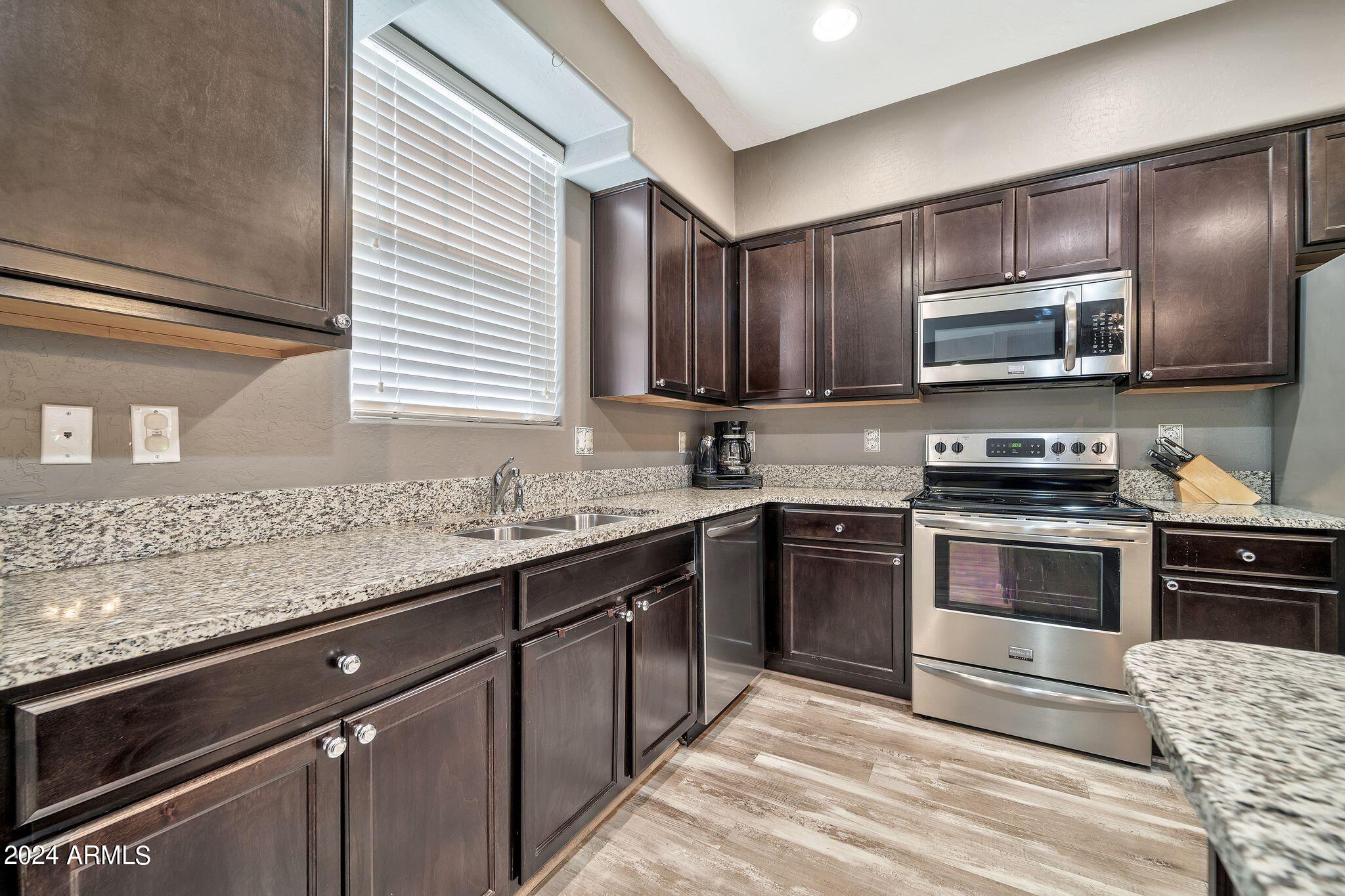 2127 N 77TH Drive
