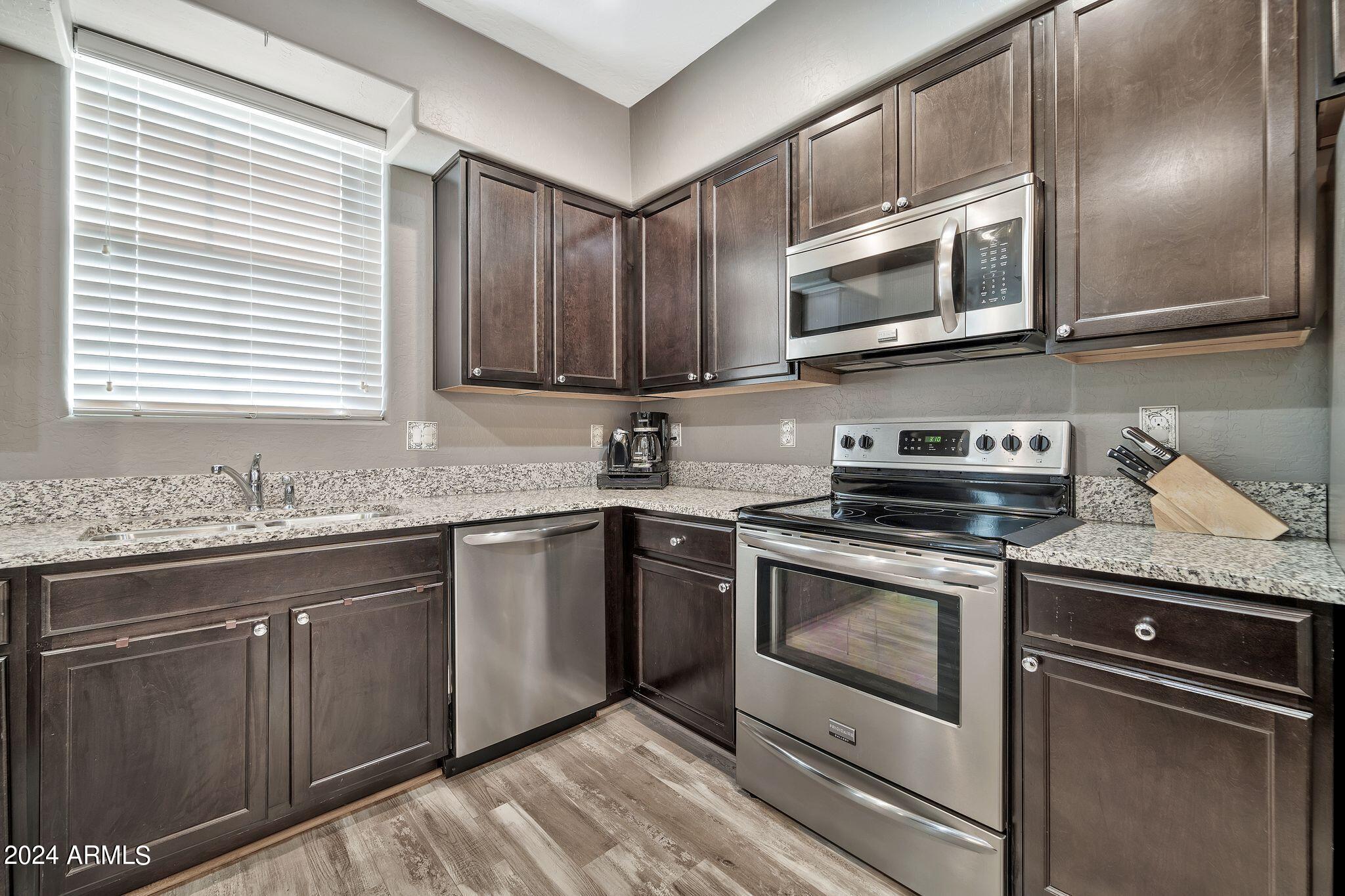 2127 N 77TH Drive