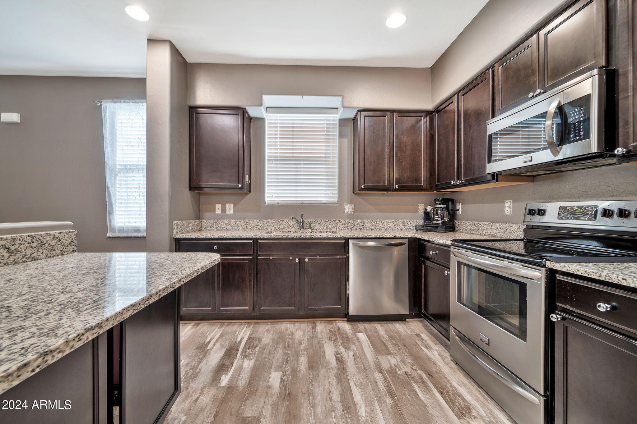 2127 N 77TH Drive