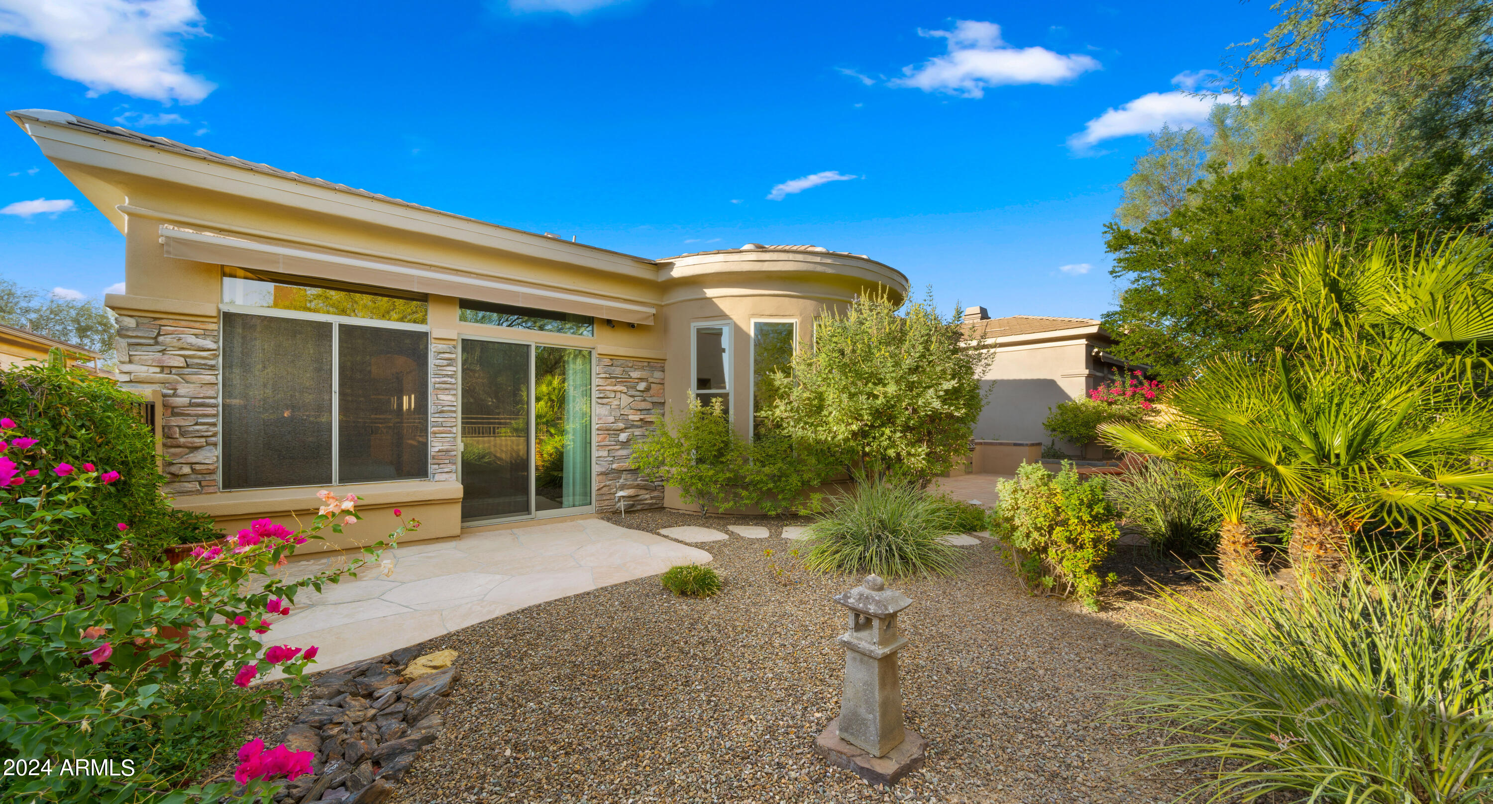 8411 E WINDRUNNER Drive