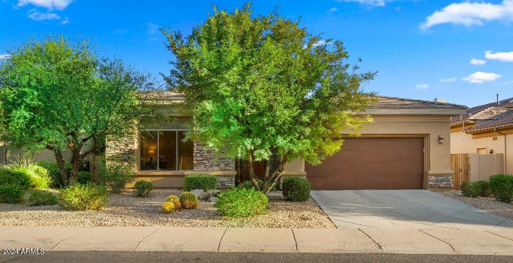8411 E WINDRUNNER Drive