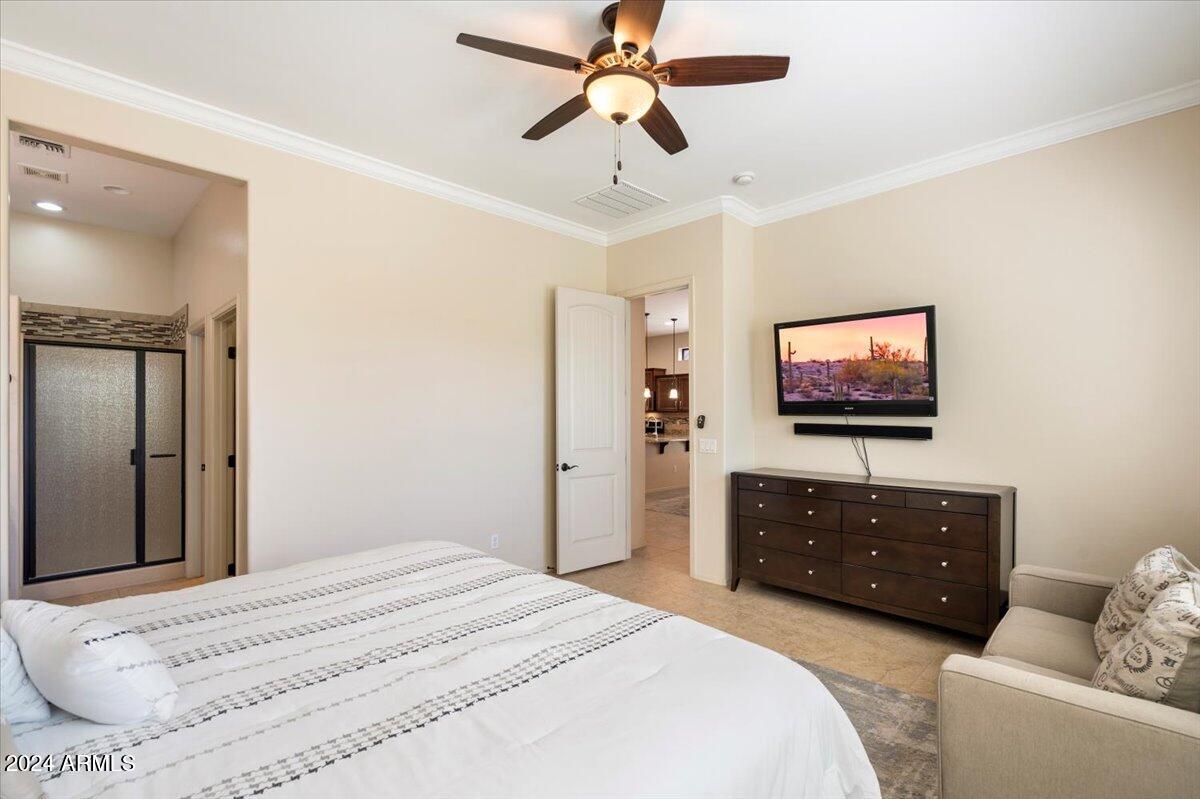 9033 E IVYGLEN Circle