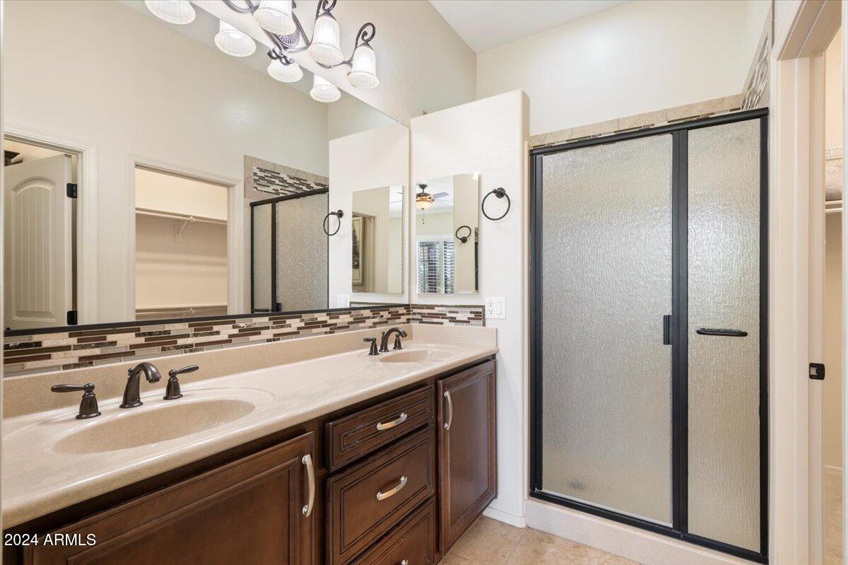 9033 E IVYGLEN Circle