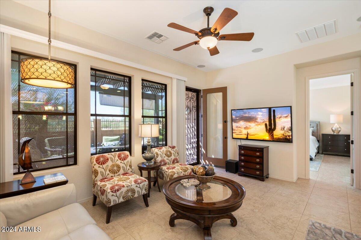9033 E IVYGLEN Circle