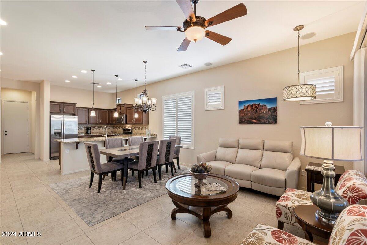 9033 E IVYGLEN Circle