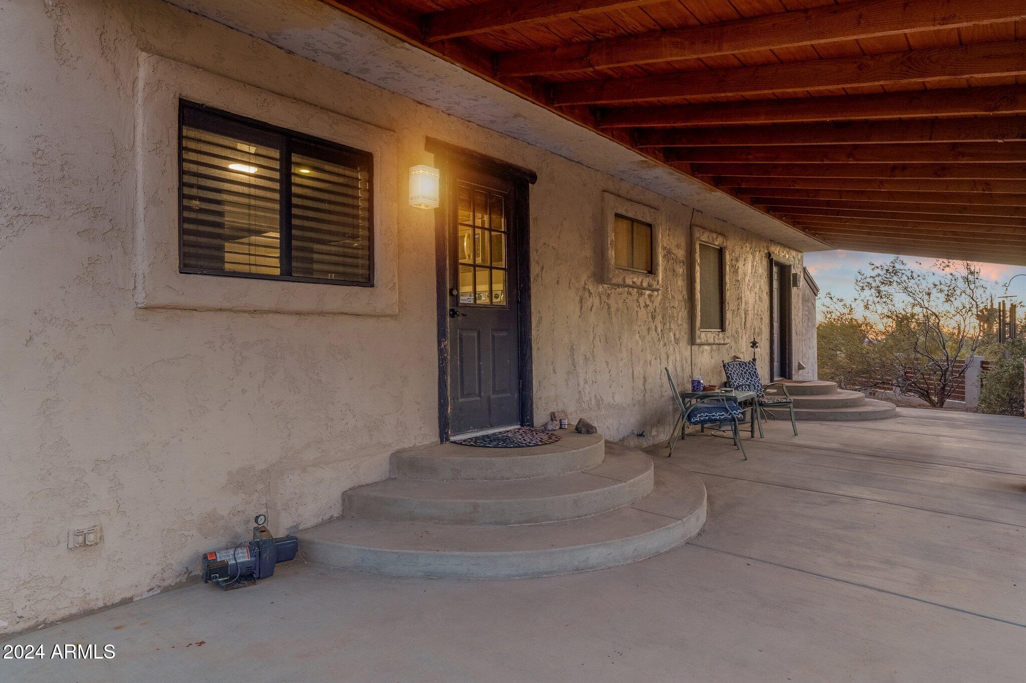 772 E MOON VISTA Street