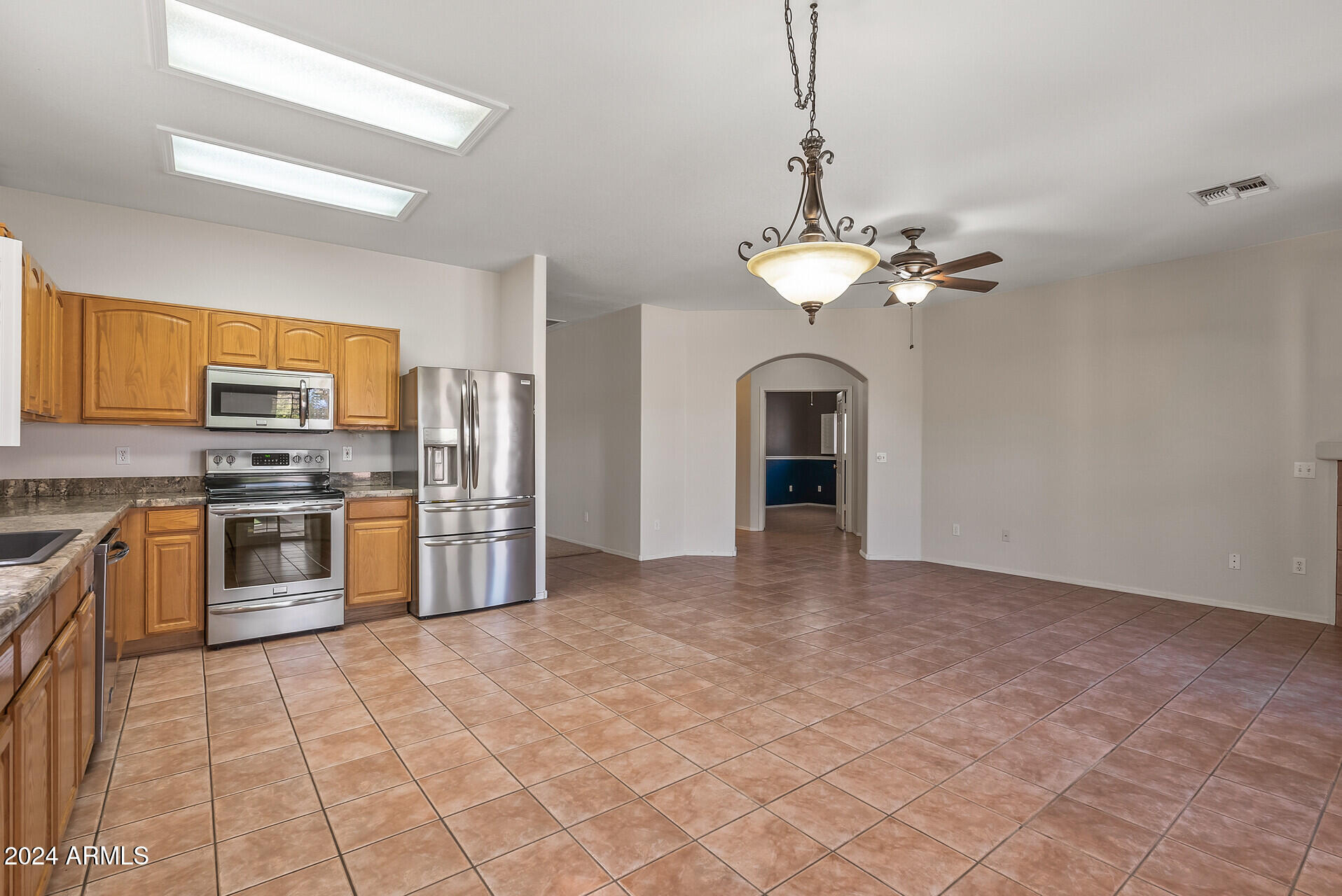 4046 E PINTO Lane