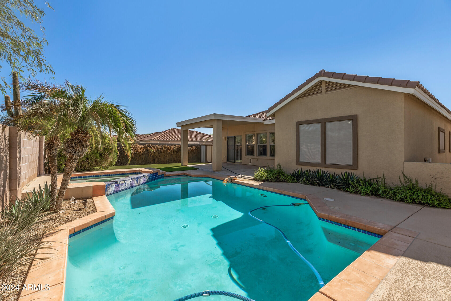 4046 E PINTO Lane
