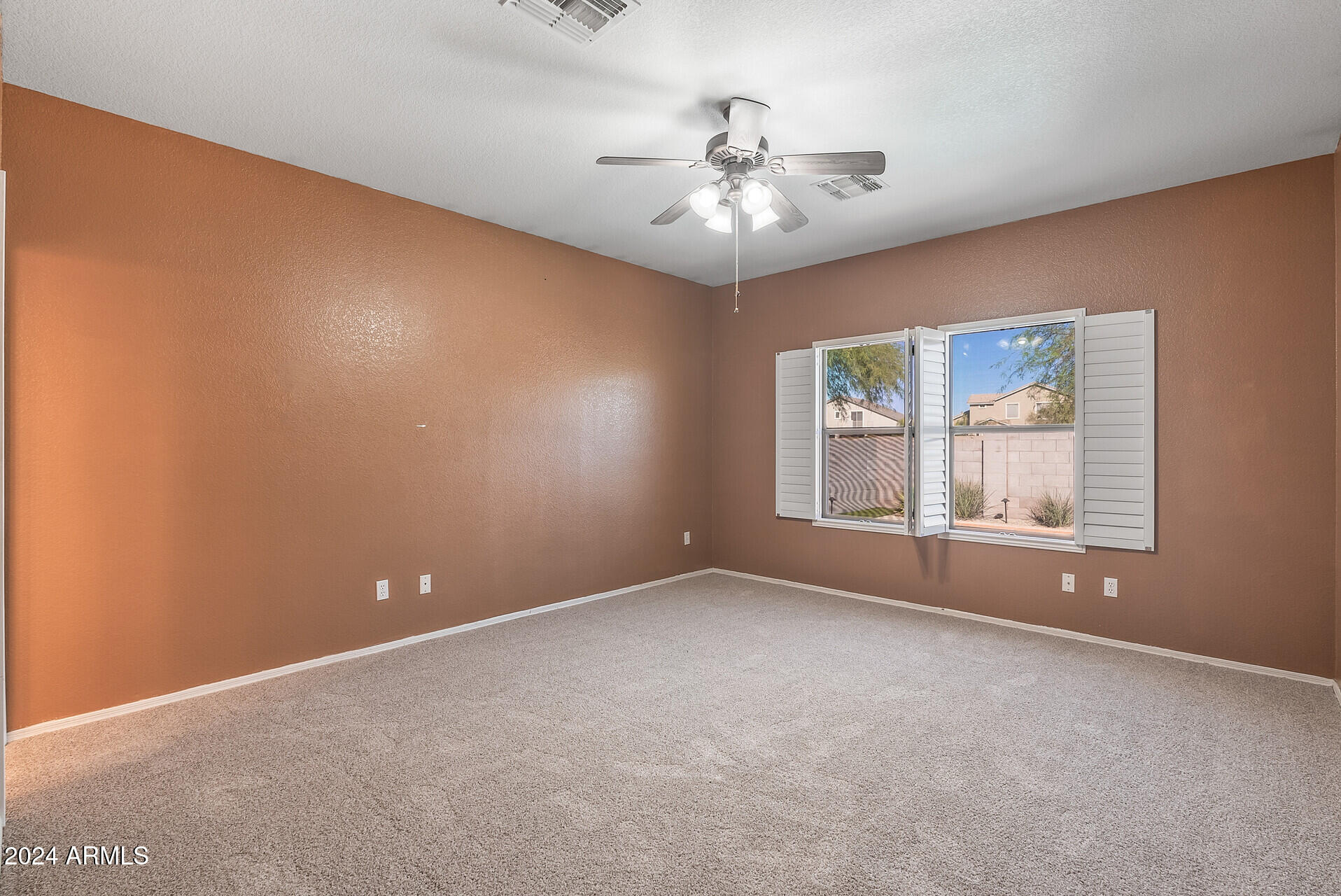 4046 E PINTO Lane