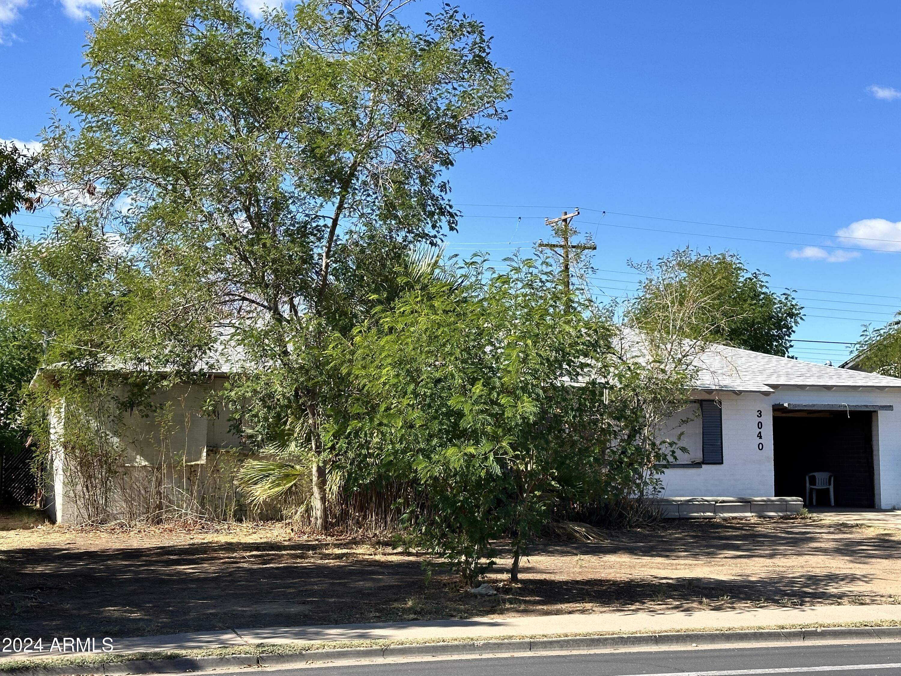 3040 N 39TH Avenue