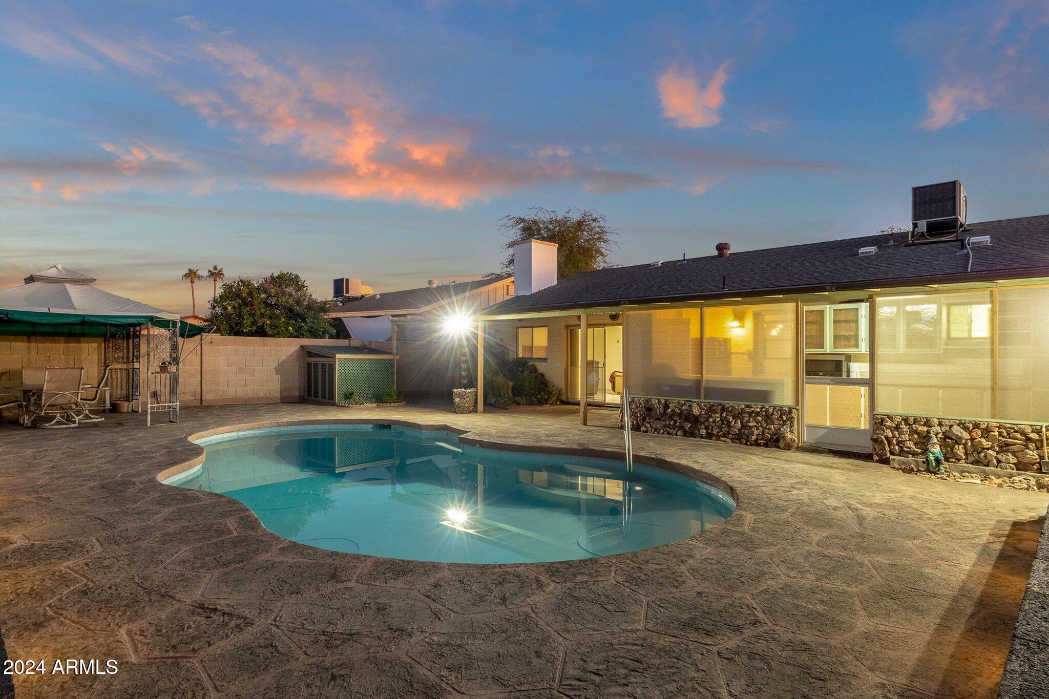 3042 W ACOMA Drive
