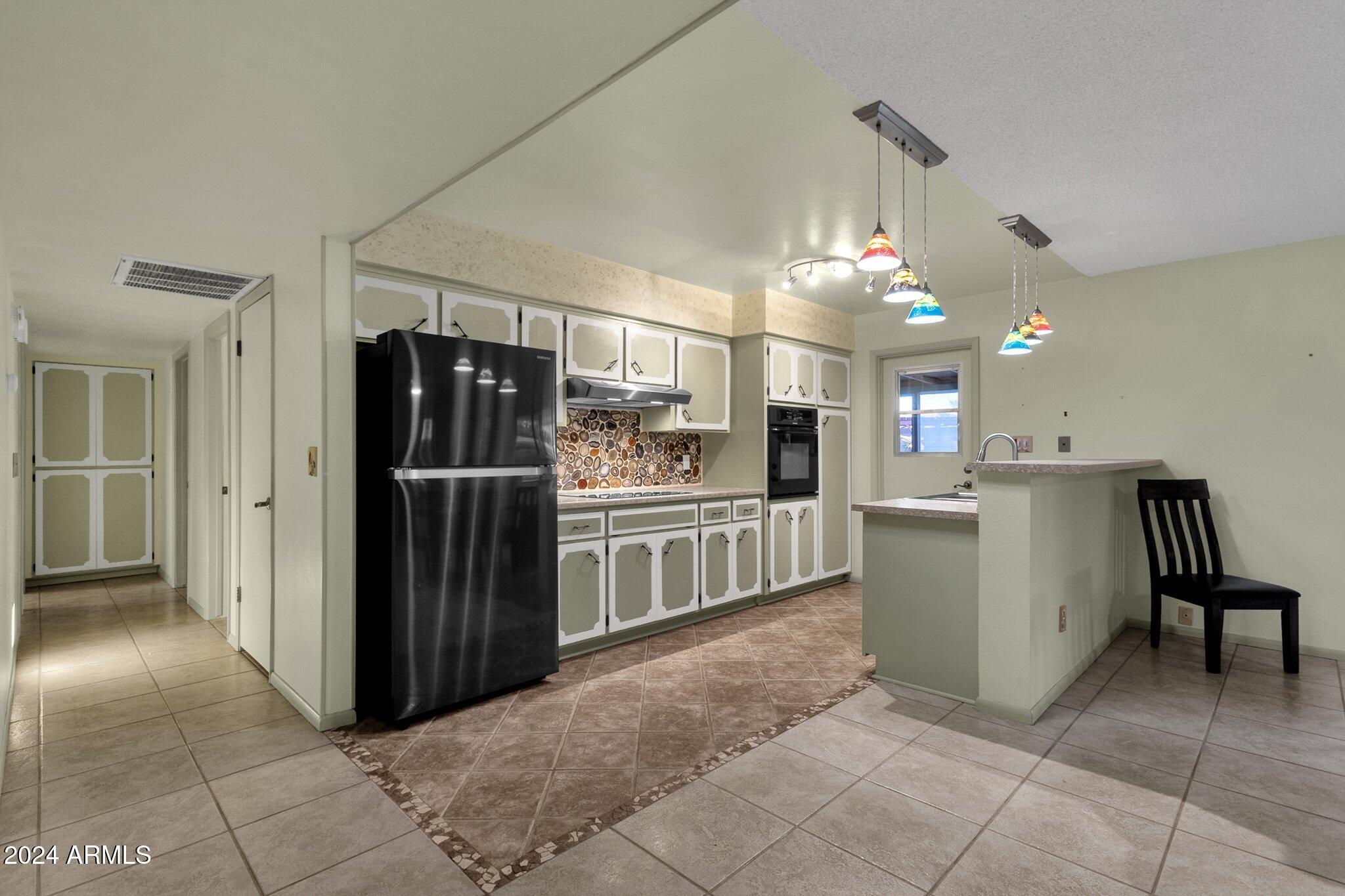 3042 W ACOMA Drive