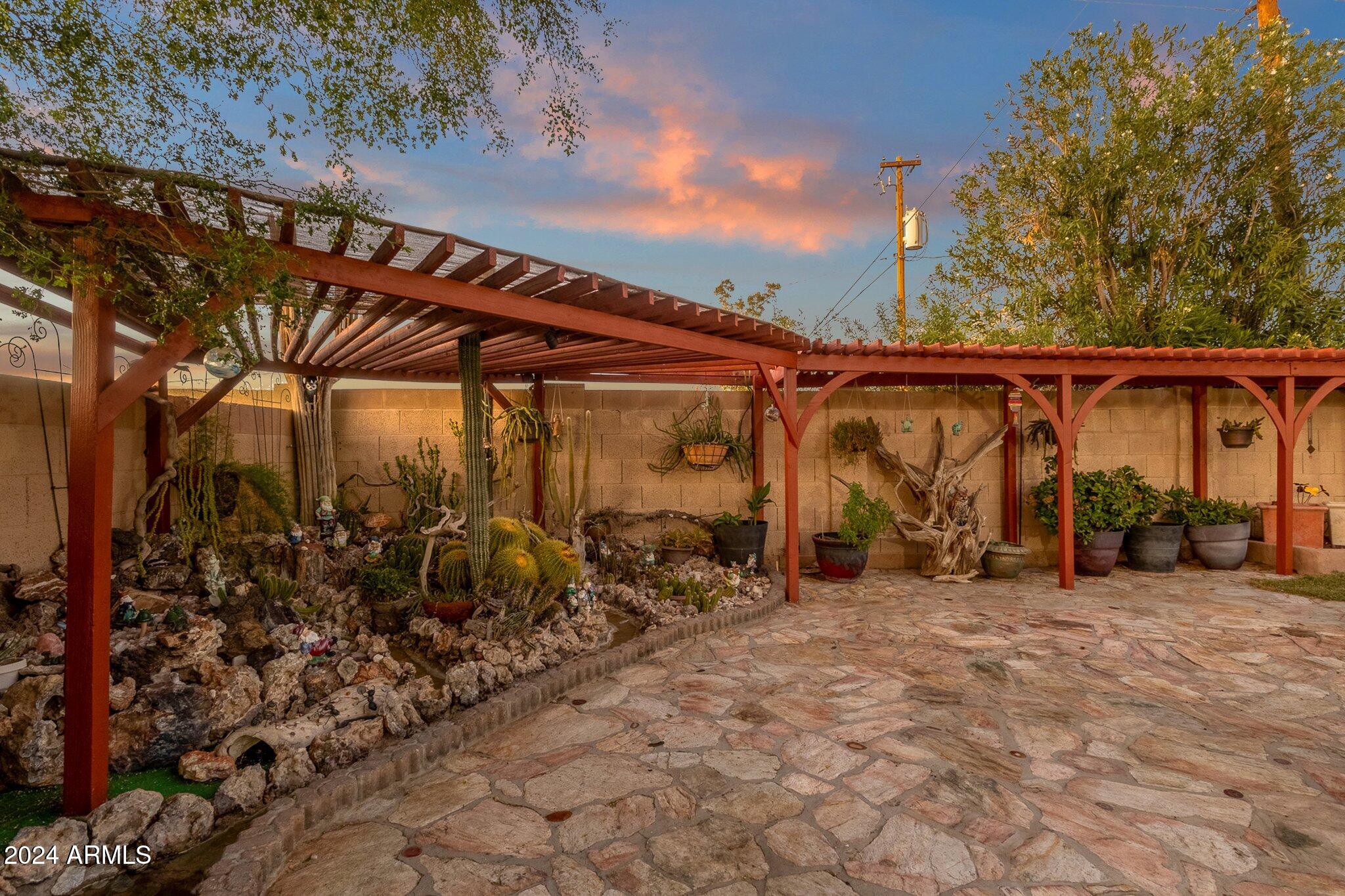 3042 W ACOMA Drive