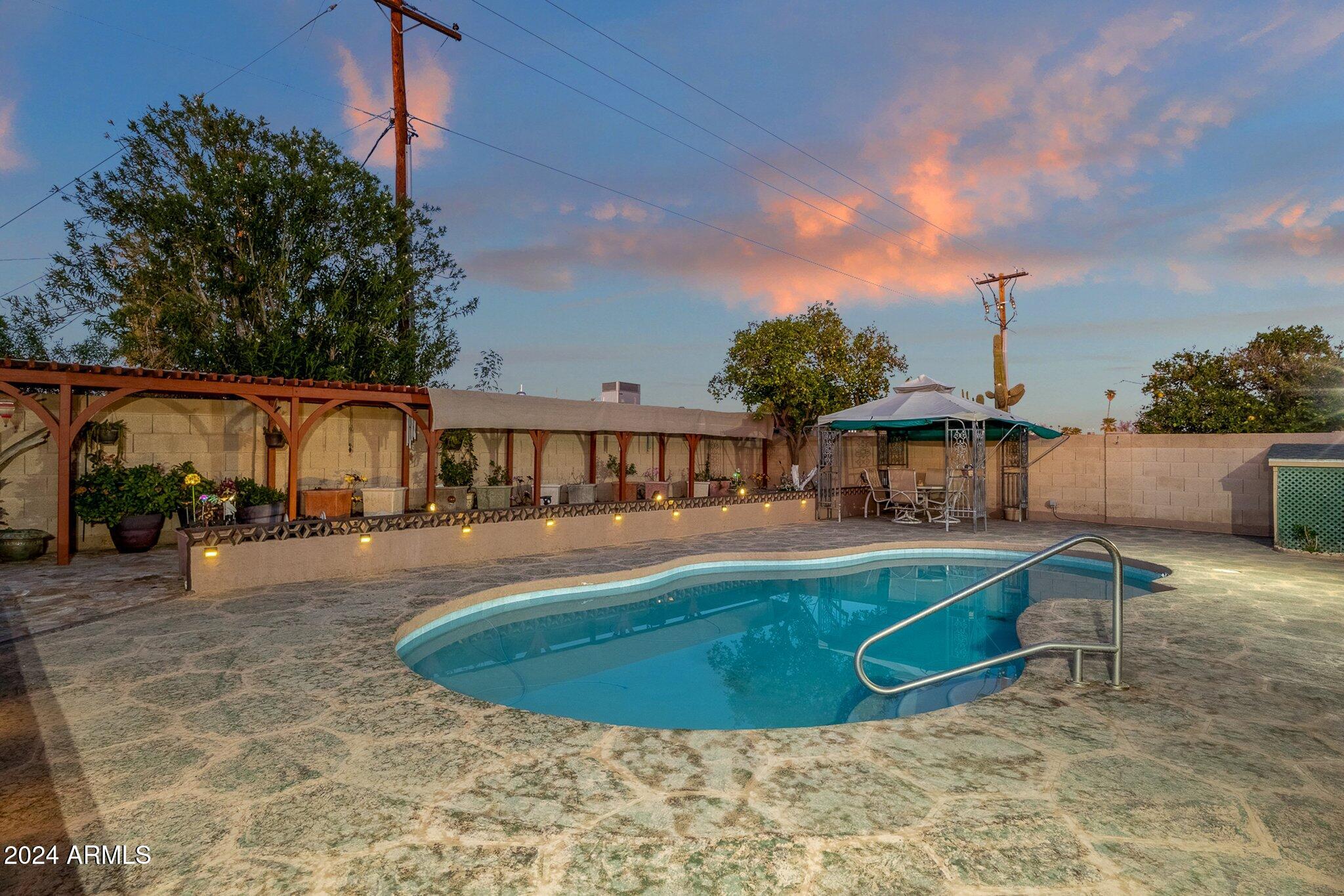 3042 W ACOMA Drive