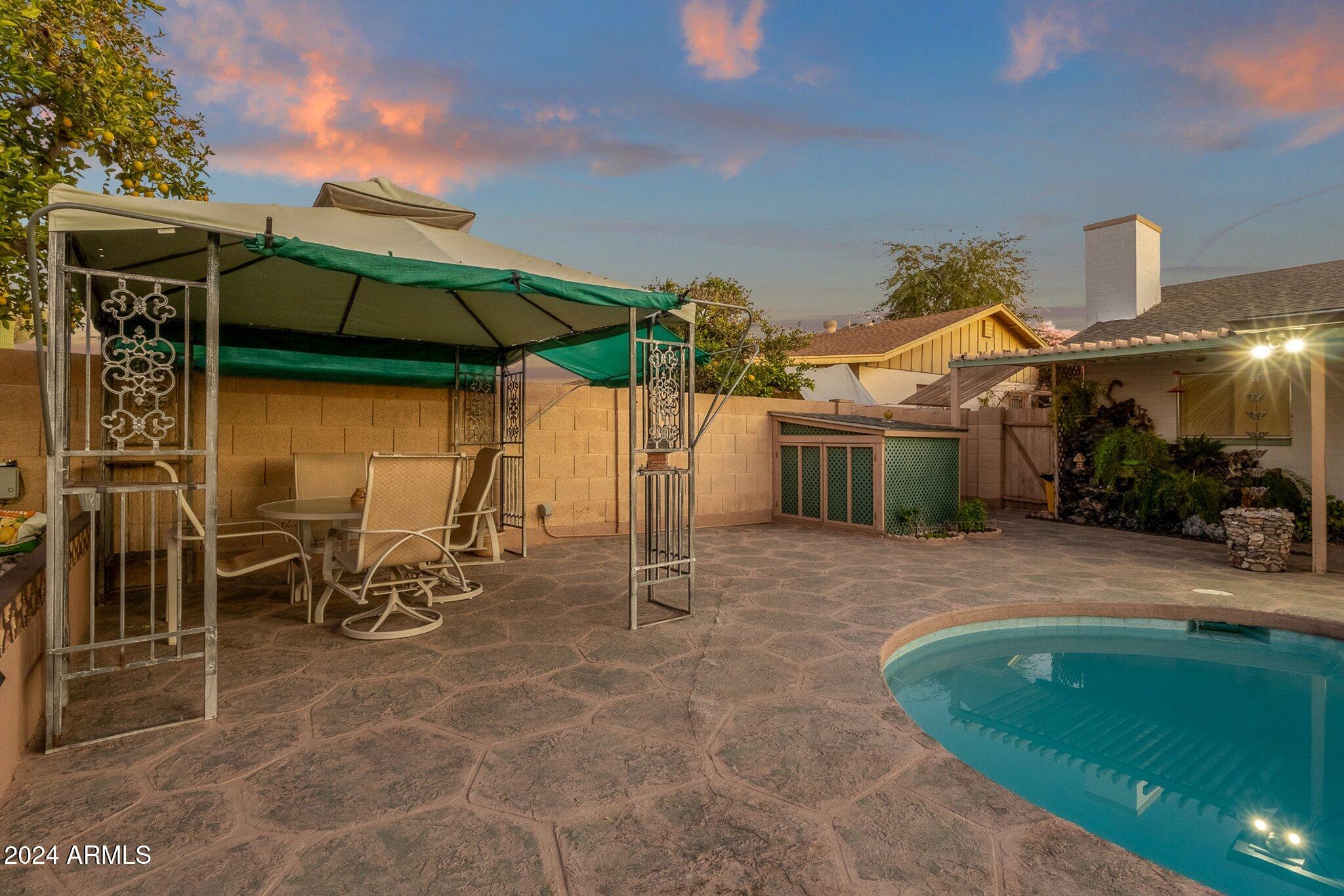 3042 W ACOMA Drive