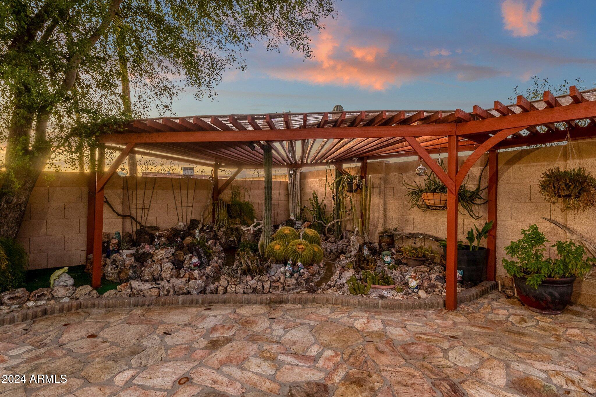 3042 W ACOMA Drive