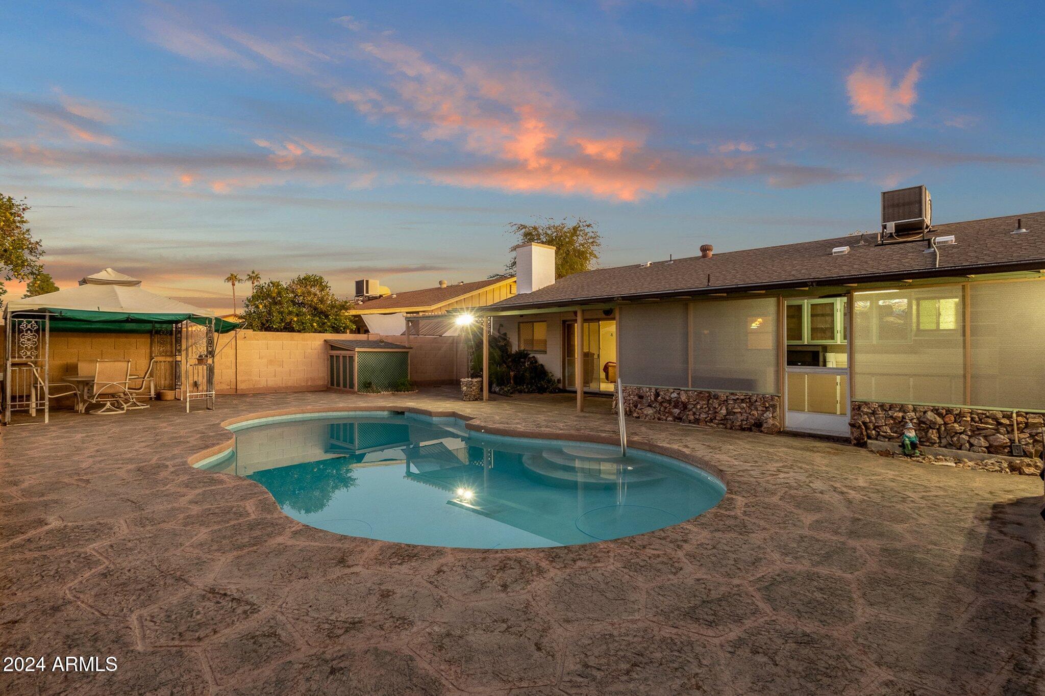 3042 W ACOMA Drive