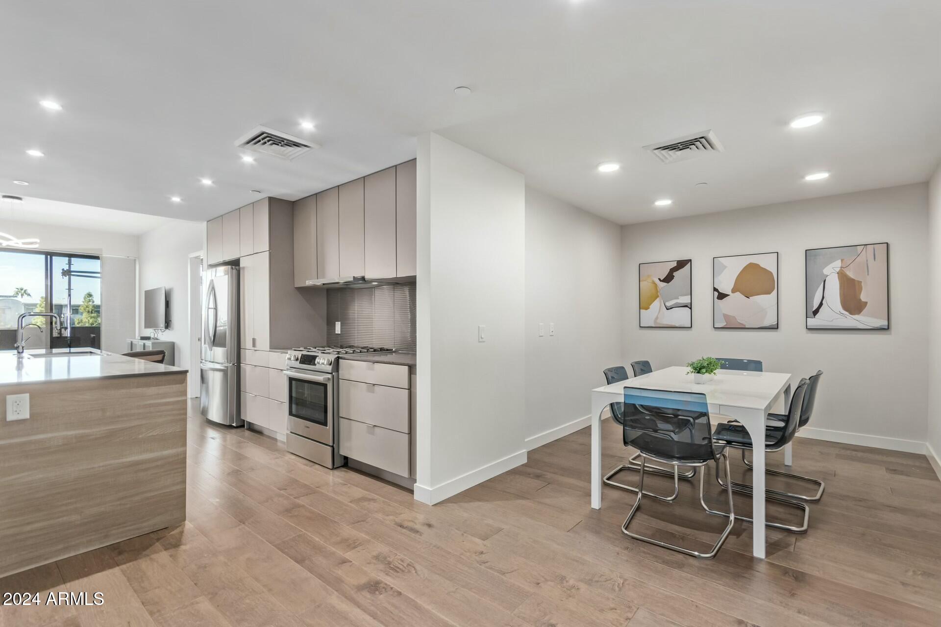 2300 E CAMPBELL Avenue 310