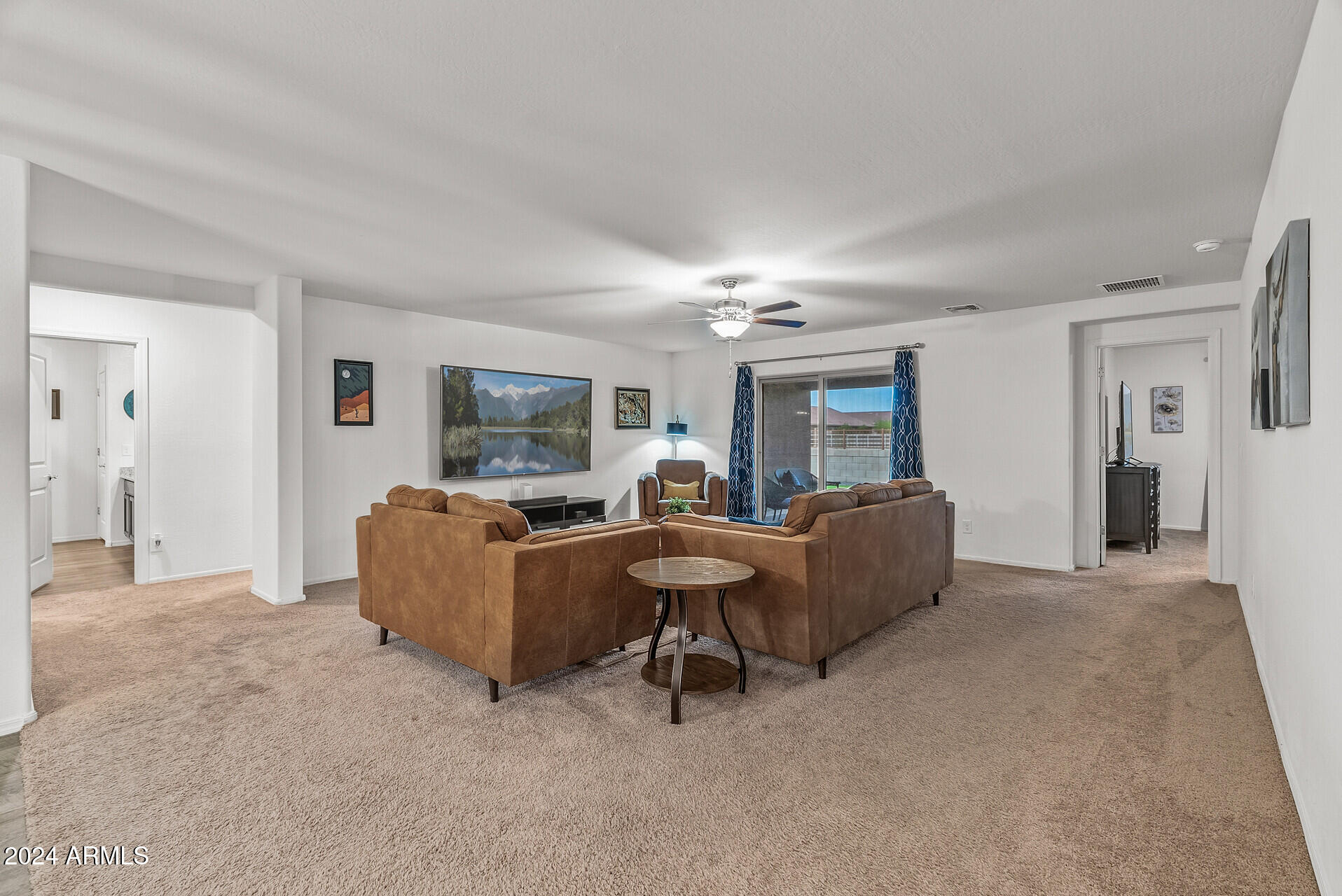 442 W BLACK HAWK Place
