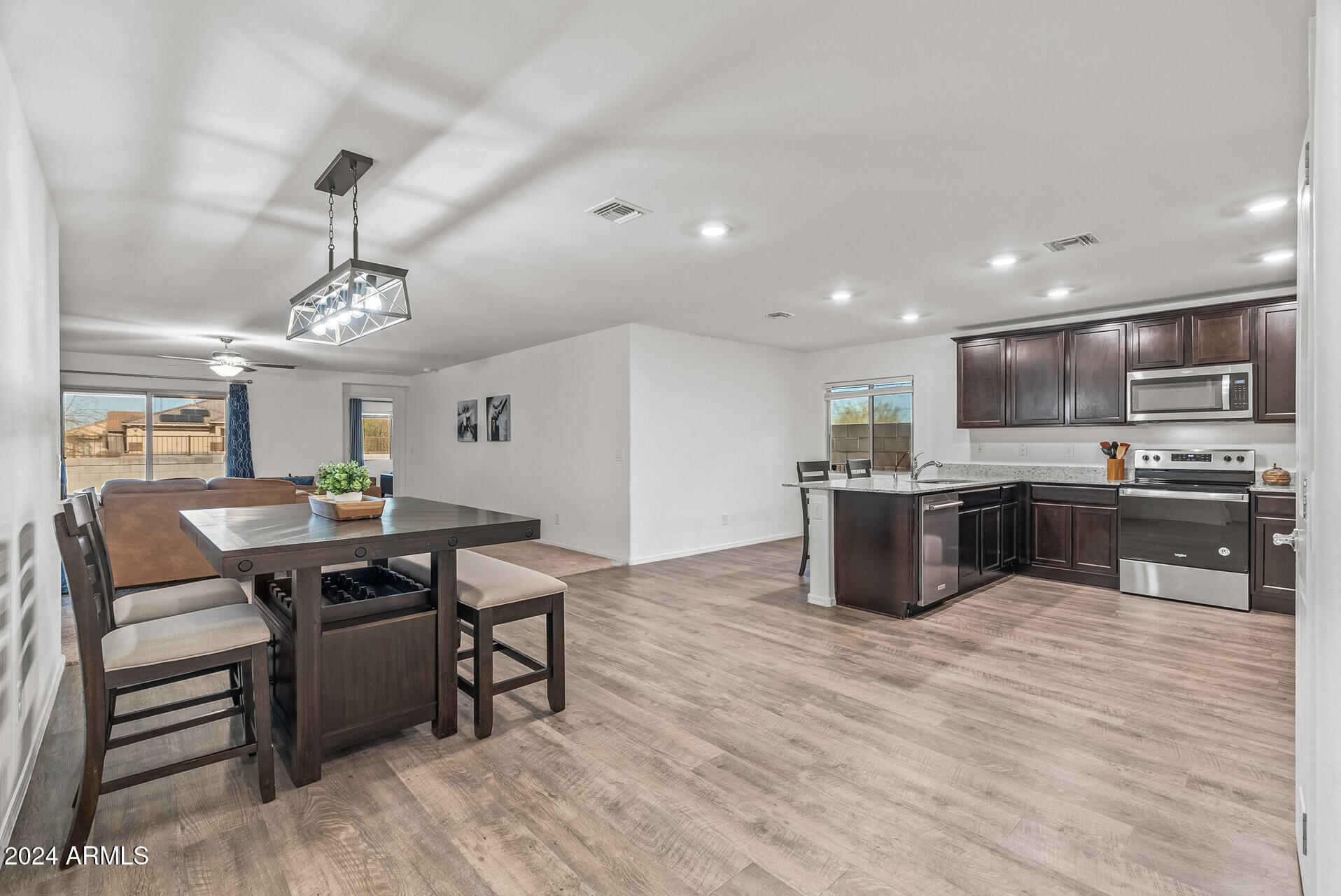 442 W BLACK HAWK Place
