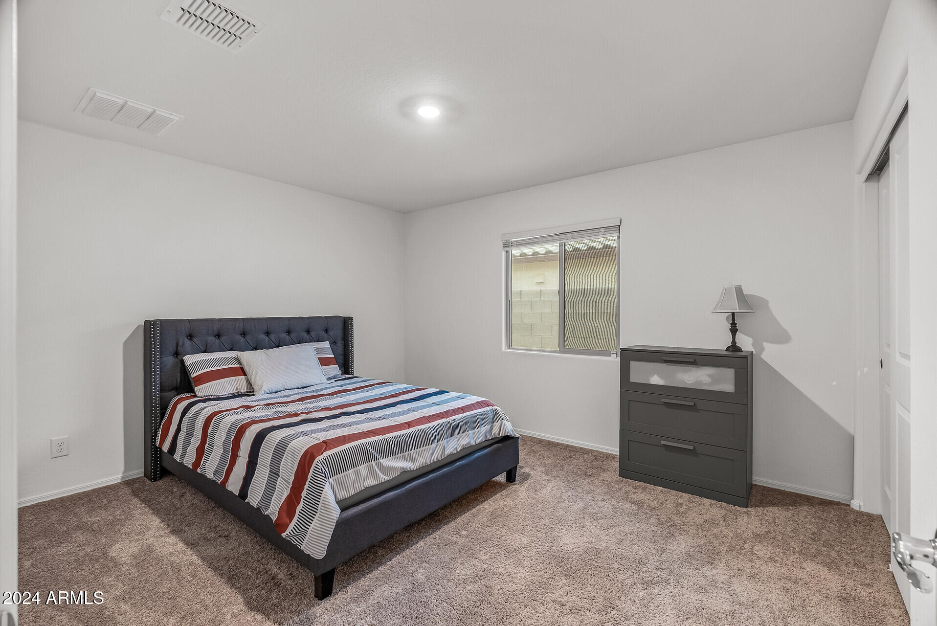 442 W BLACK HAWK Place