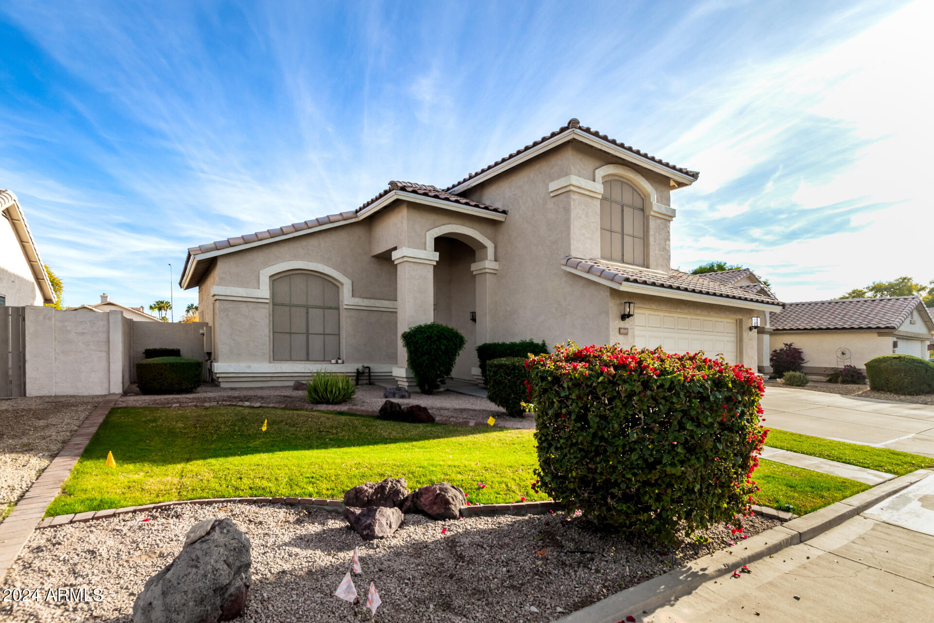 1549 W LARK Drive