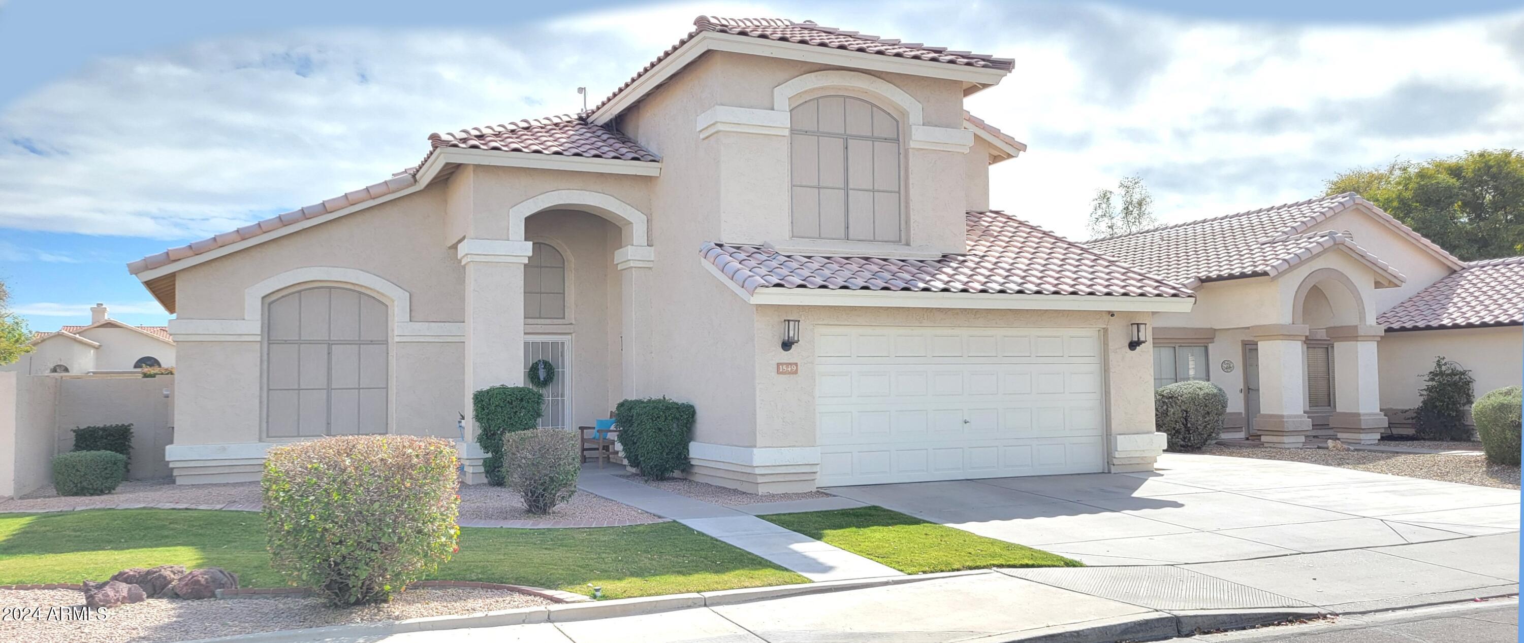 1549 W LARK Drive