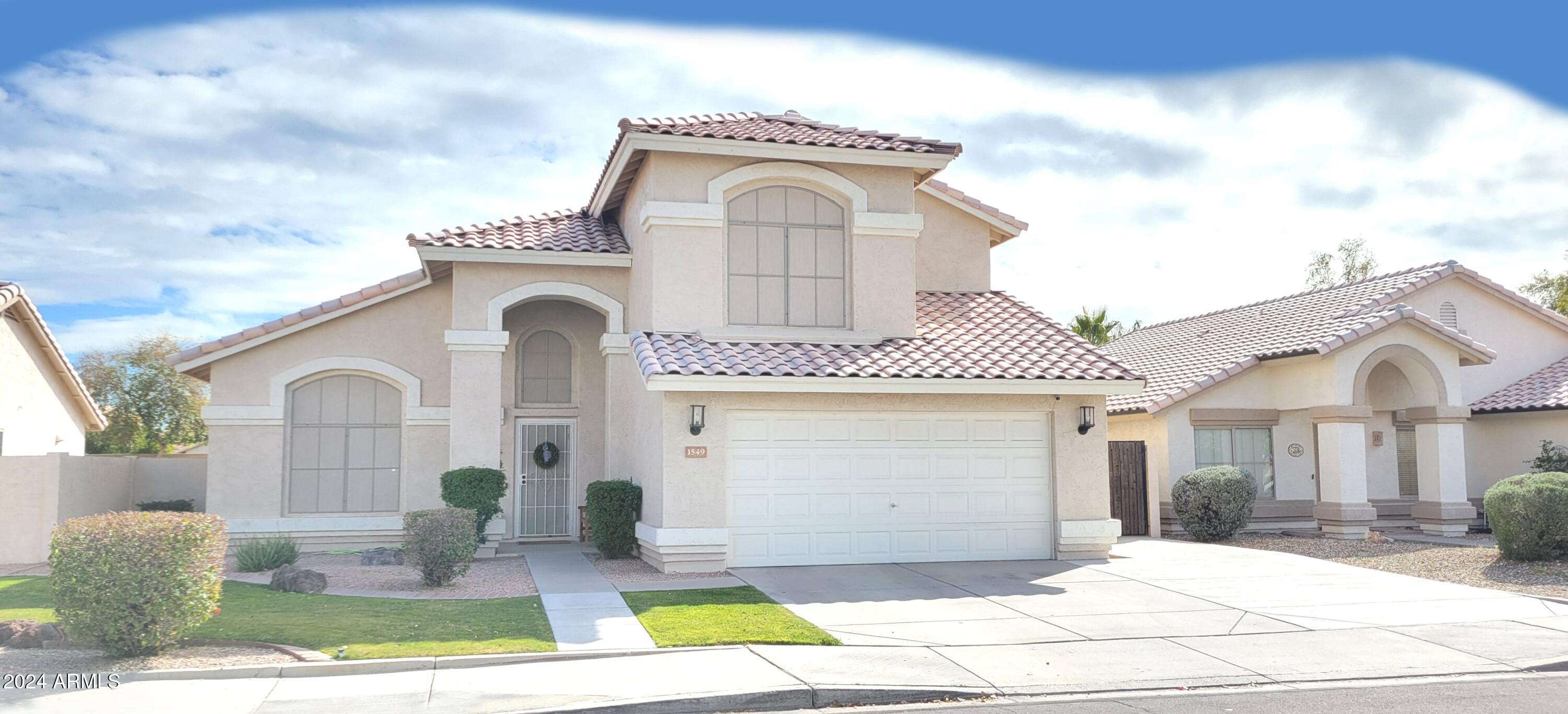 1549 W LARK Drive
