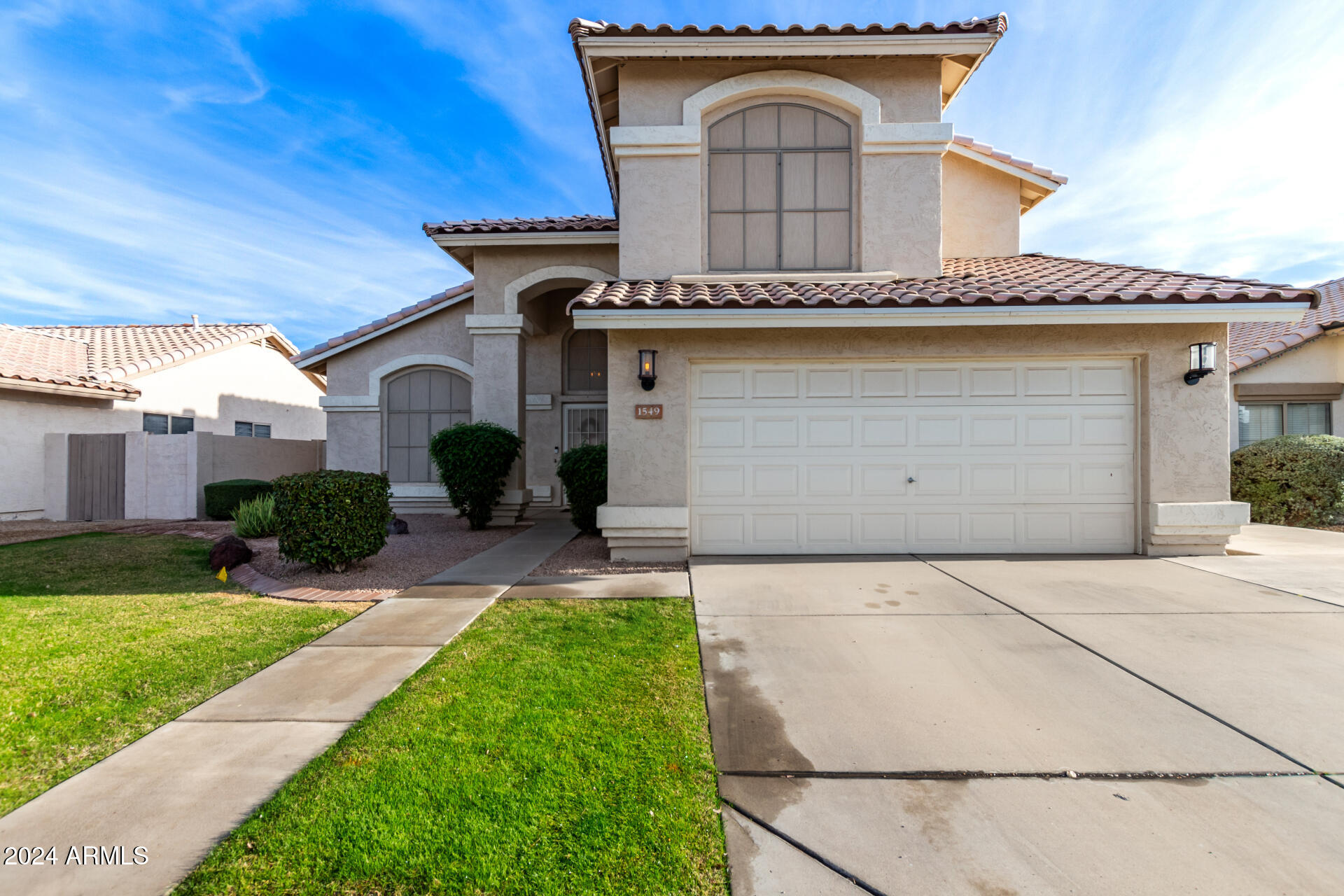 1549 W LARK Drive