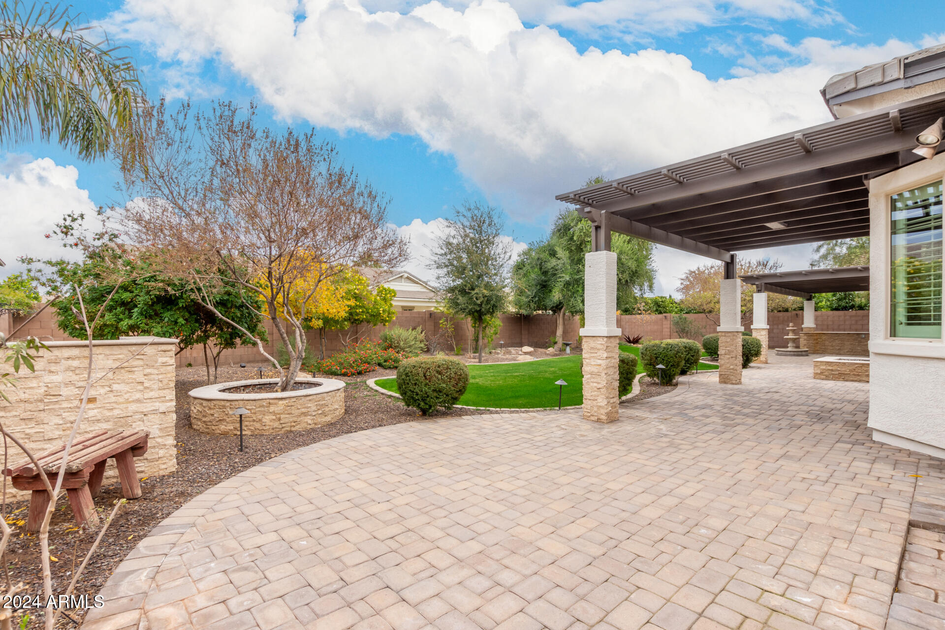 3150 E WARBLER Road