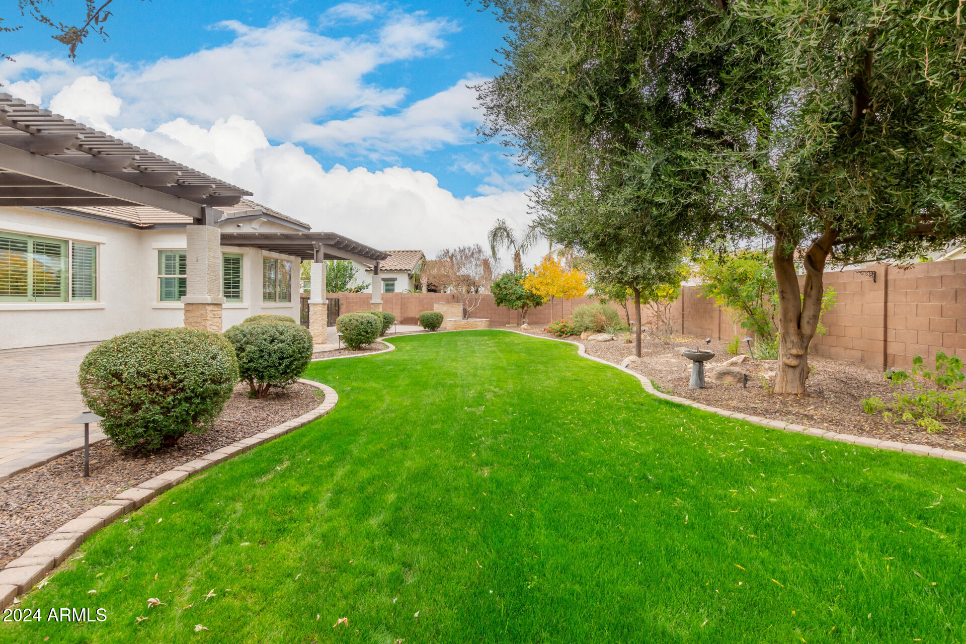 3150 E WARBLER Road