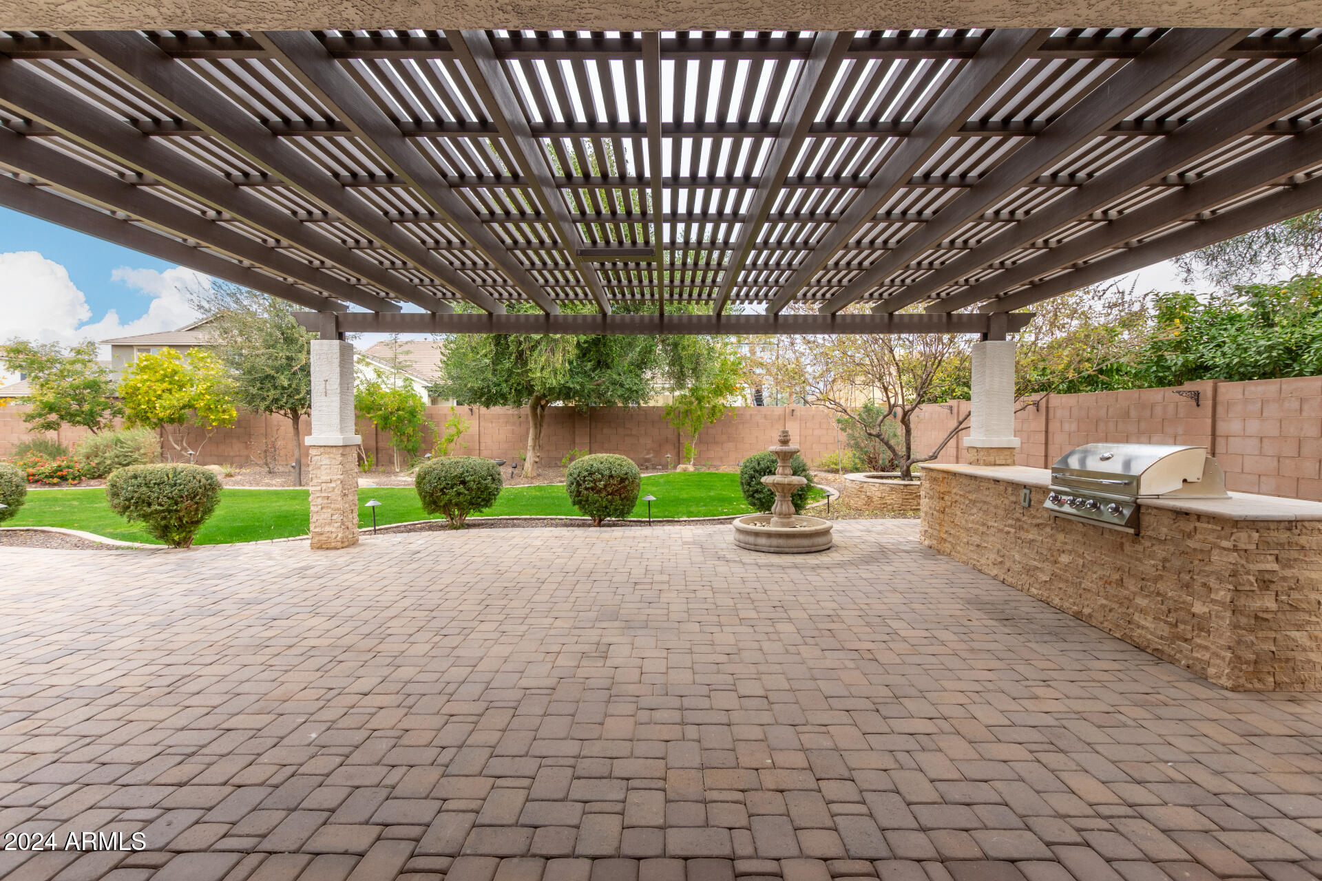 3150 E WARBLER Road