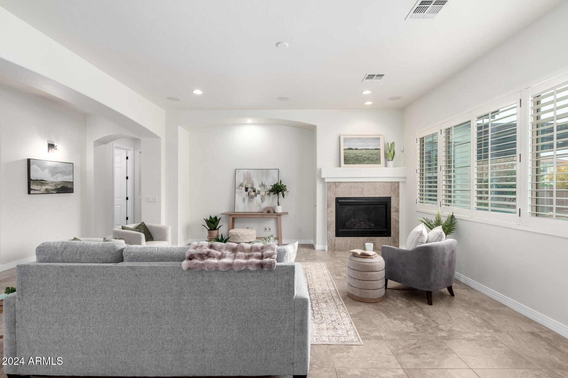 3150 E WARBLER Road
