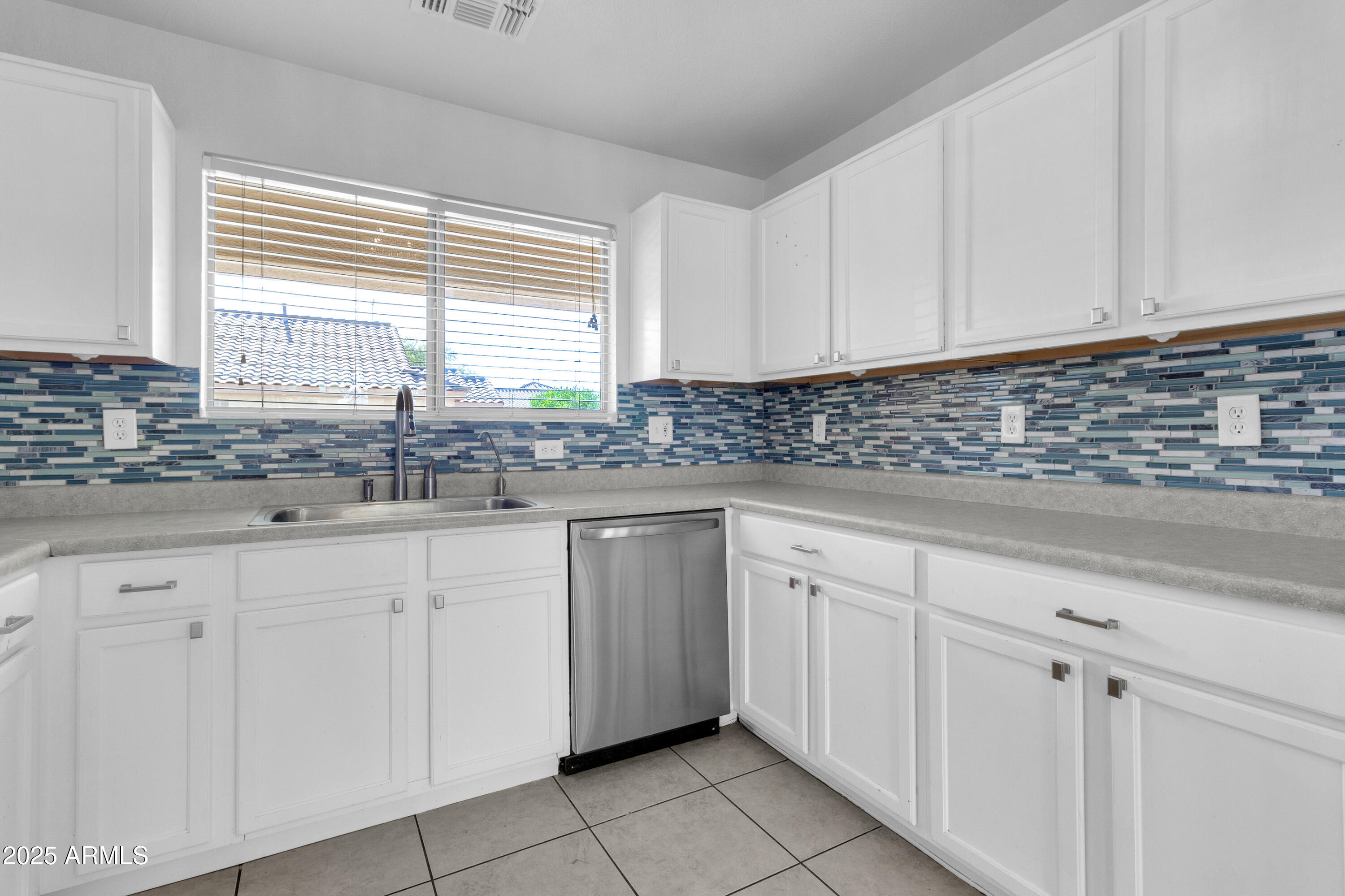 2348 E PALM BEACH Drive