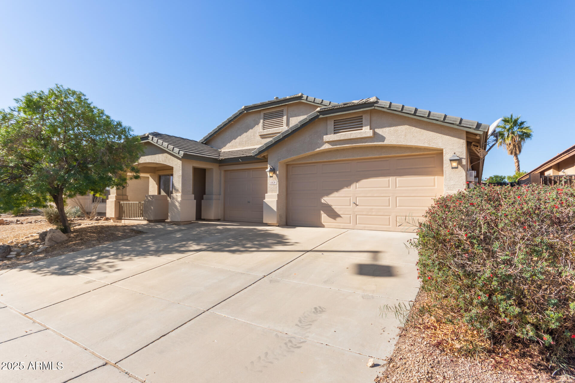 5426 N RATTLER Way