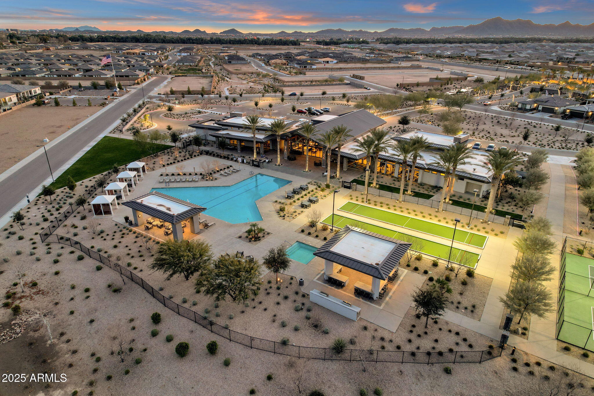1520 W Sonoqui Boulevard
