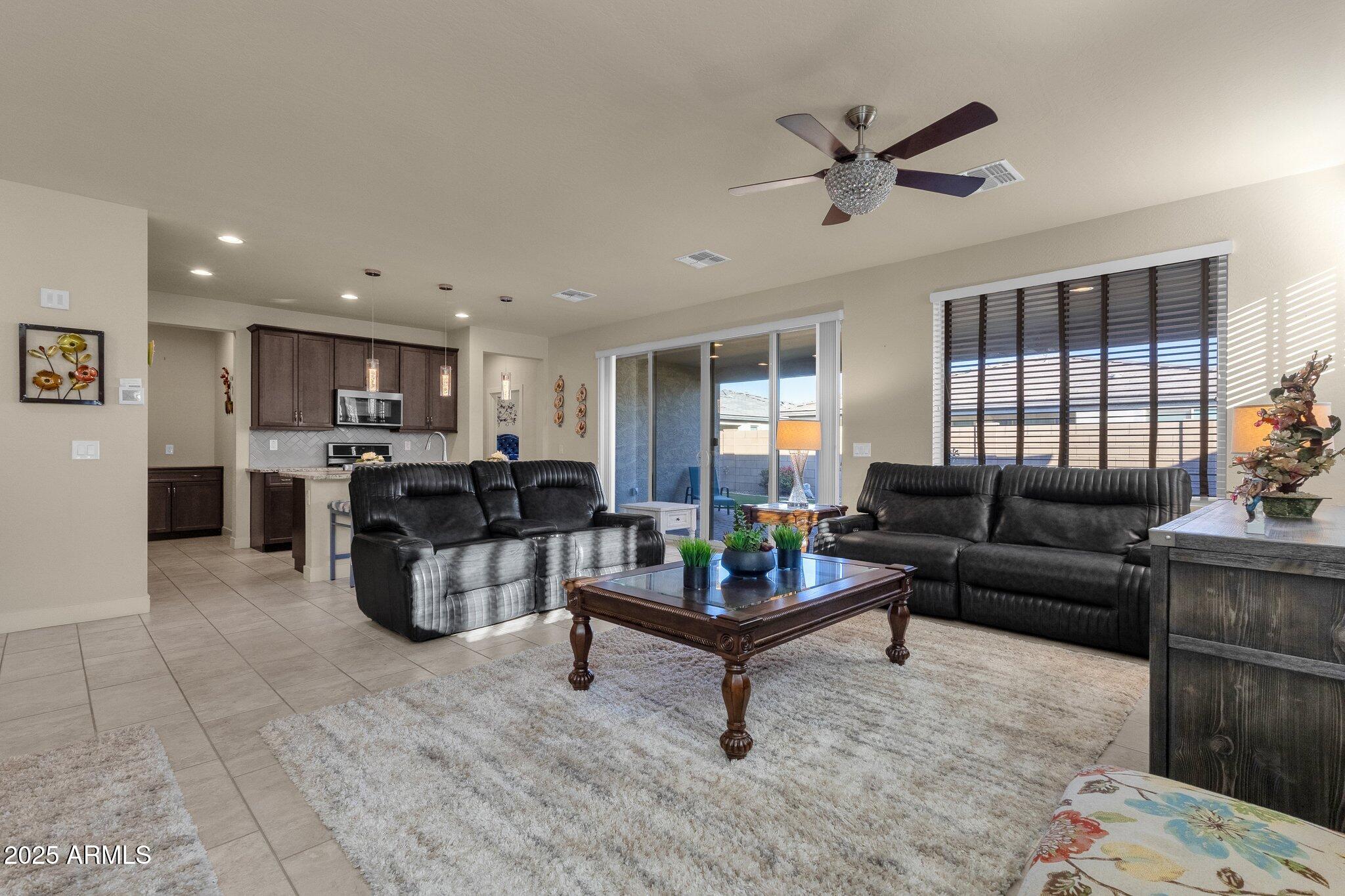 1520 W Sonoqui Boulevard