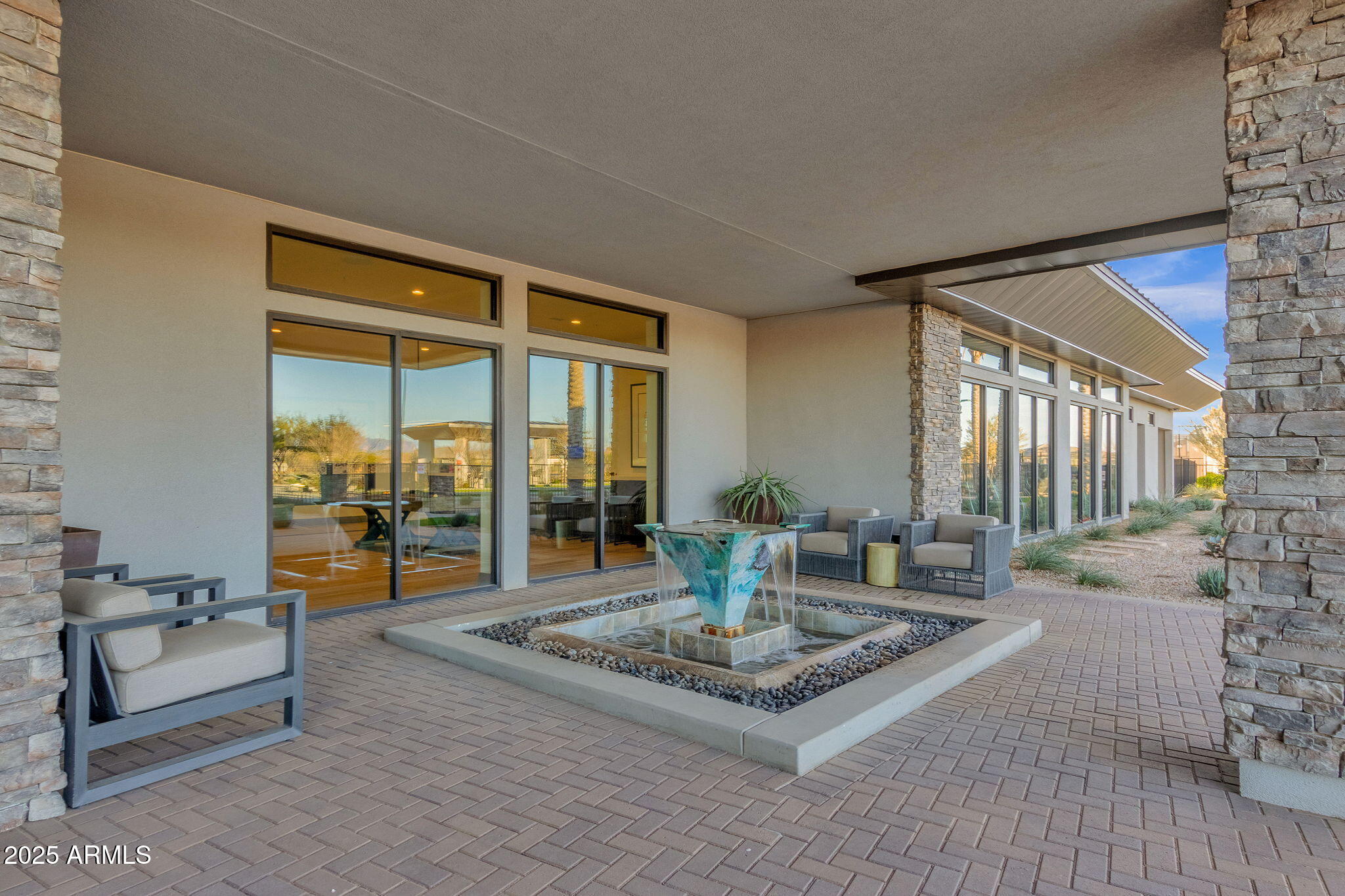 1520 W Sonoqui Boulevard
