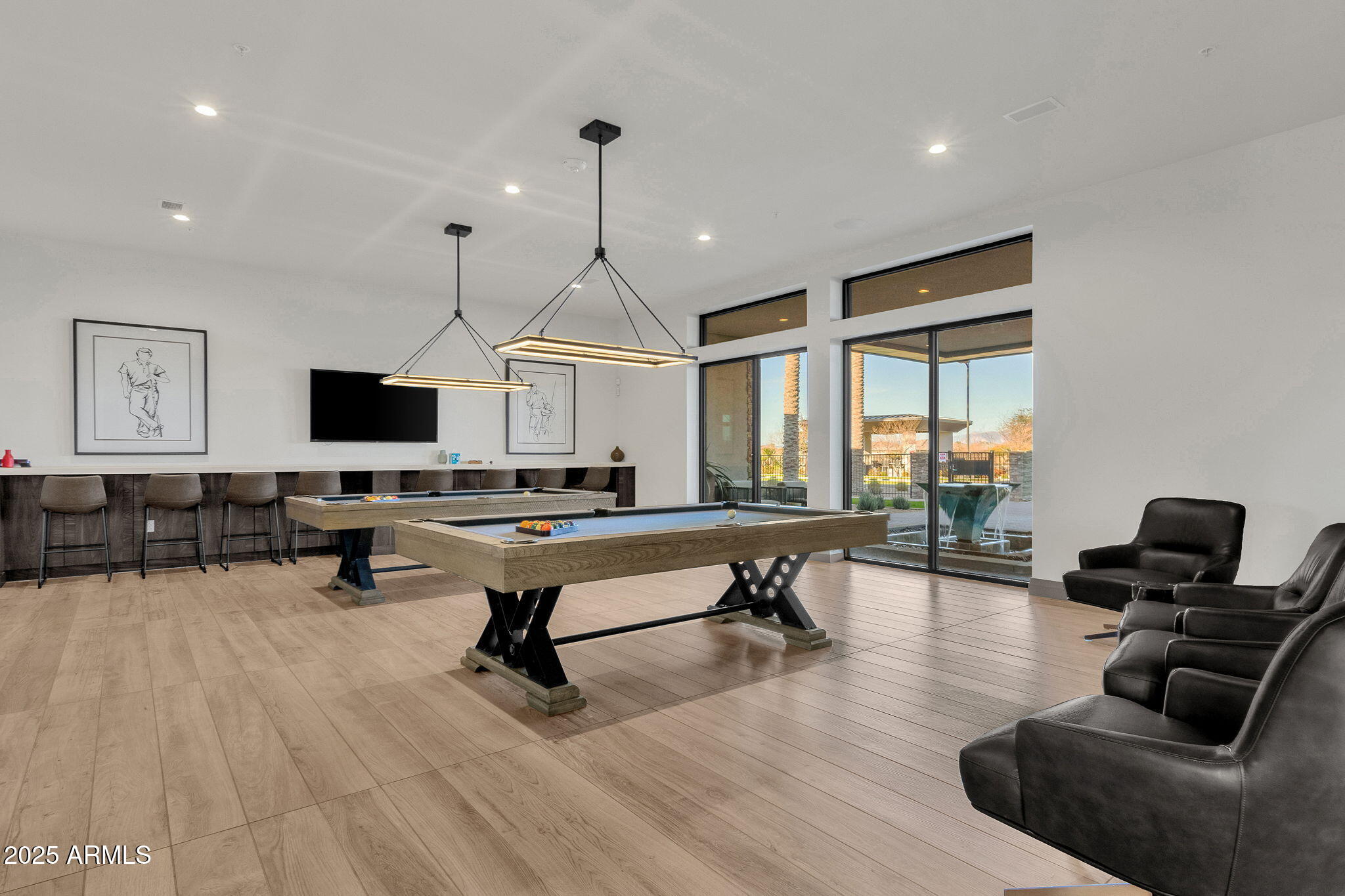 1520 W Sonoqui Boulevard